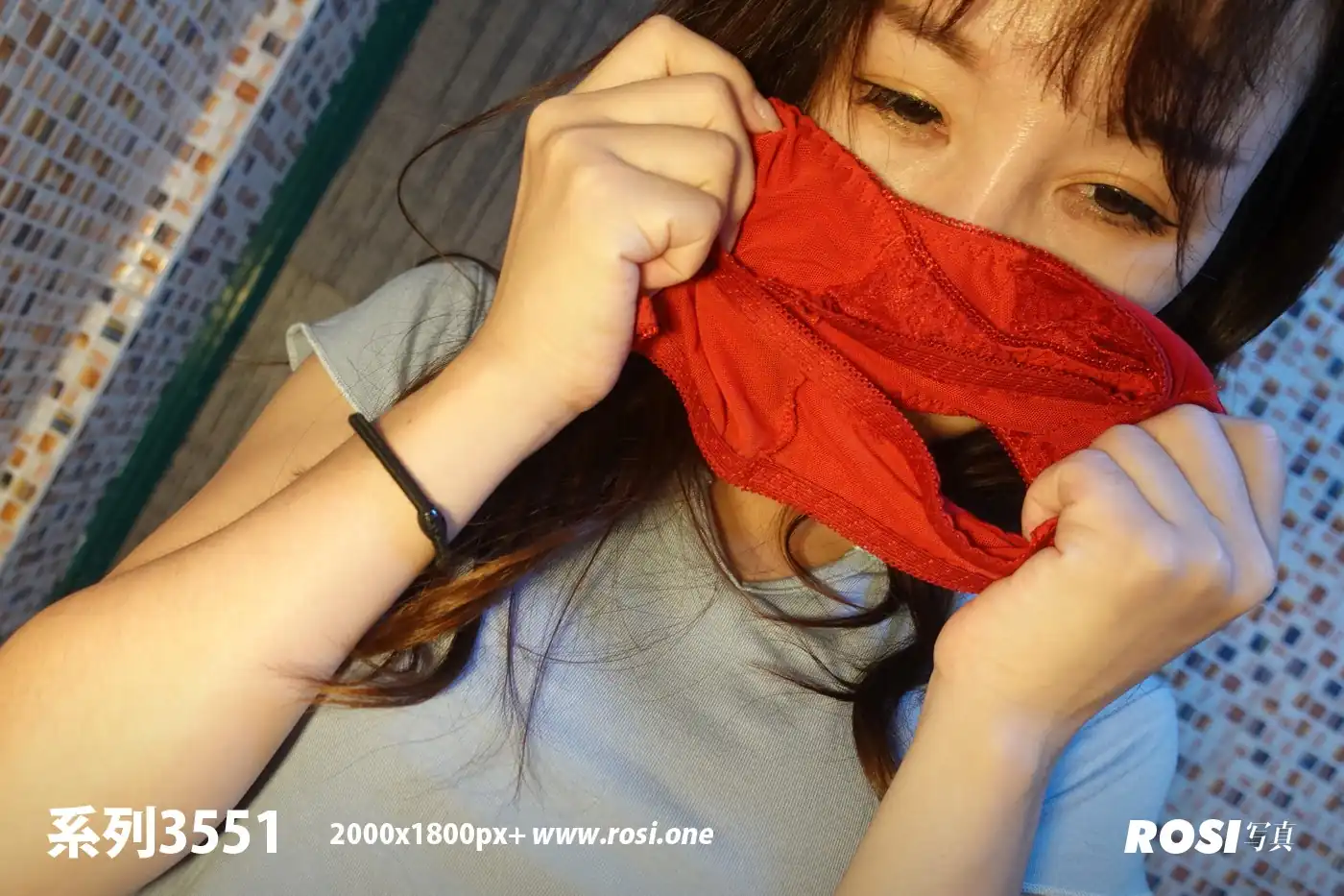 ROSI写真 2021.08.25 NO.3551[52+1P／88.1MB]