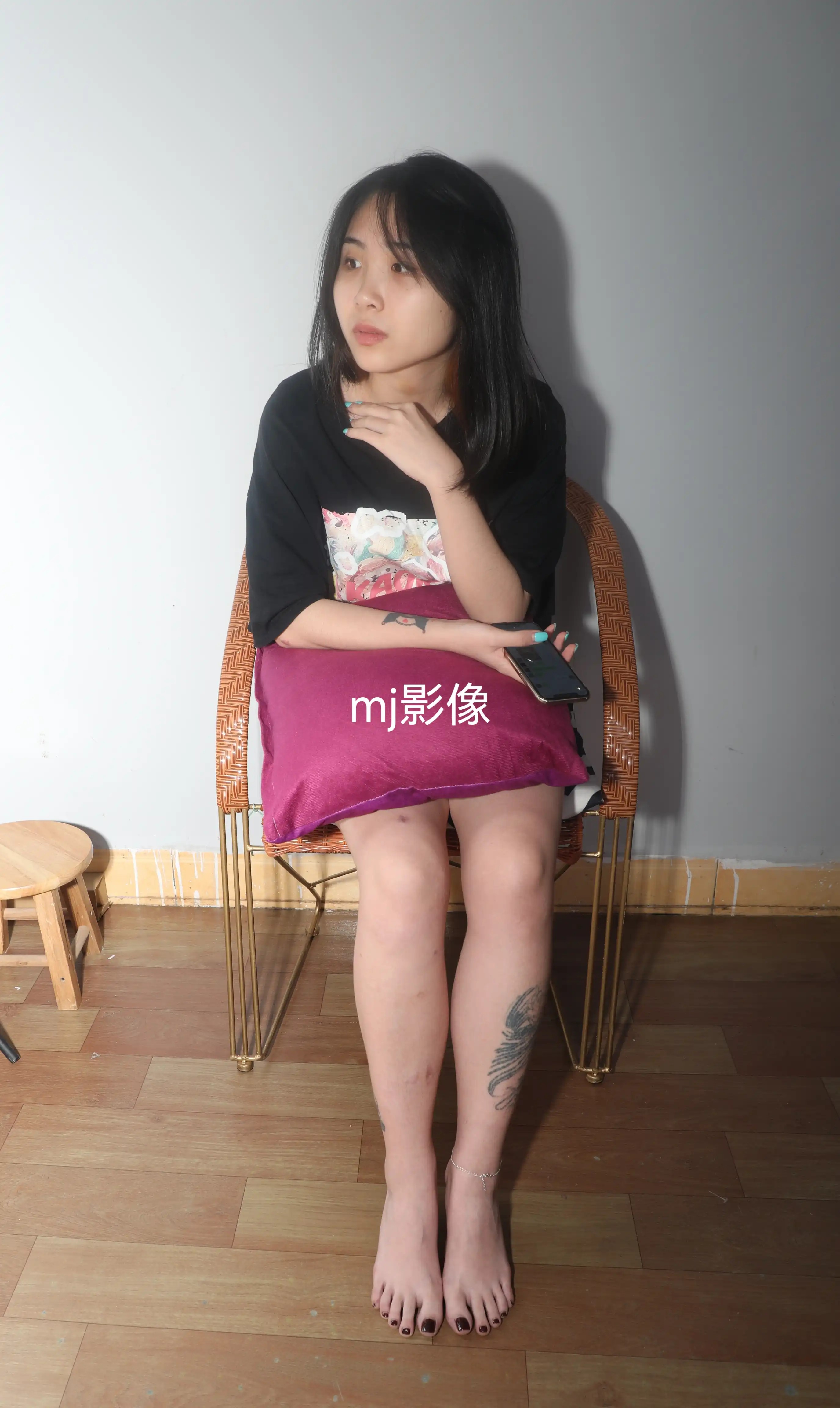  Pary学生模拍 NO.075 小仪再次展示38码大美脚 [102P+587M]