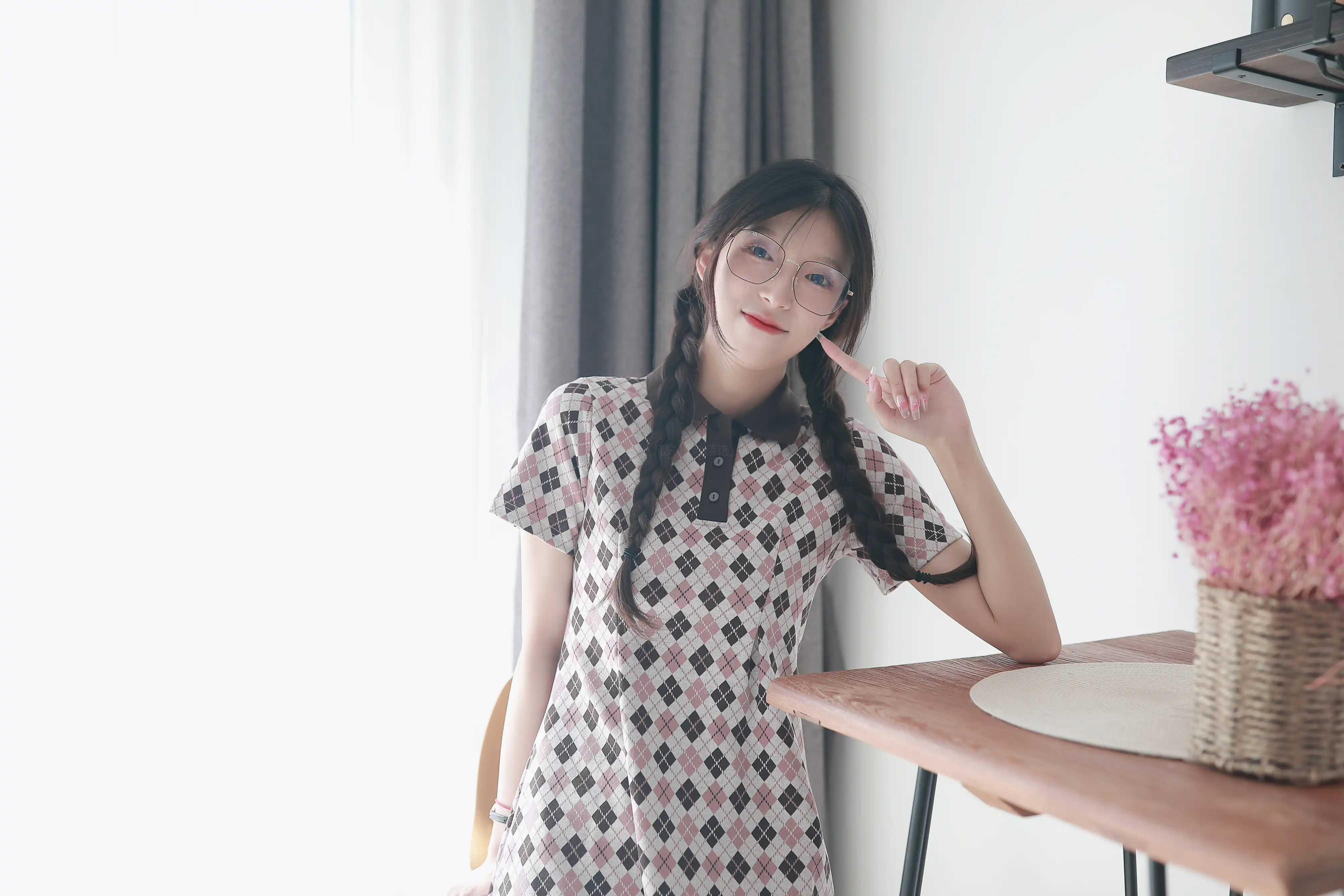 凡夫摄影 NO.0007 夏妹 板鞋白棉袜[207P+1V／3.46GB] - 第3张