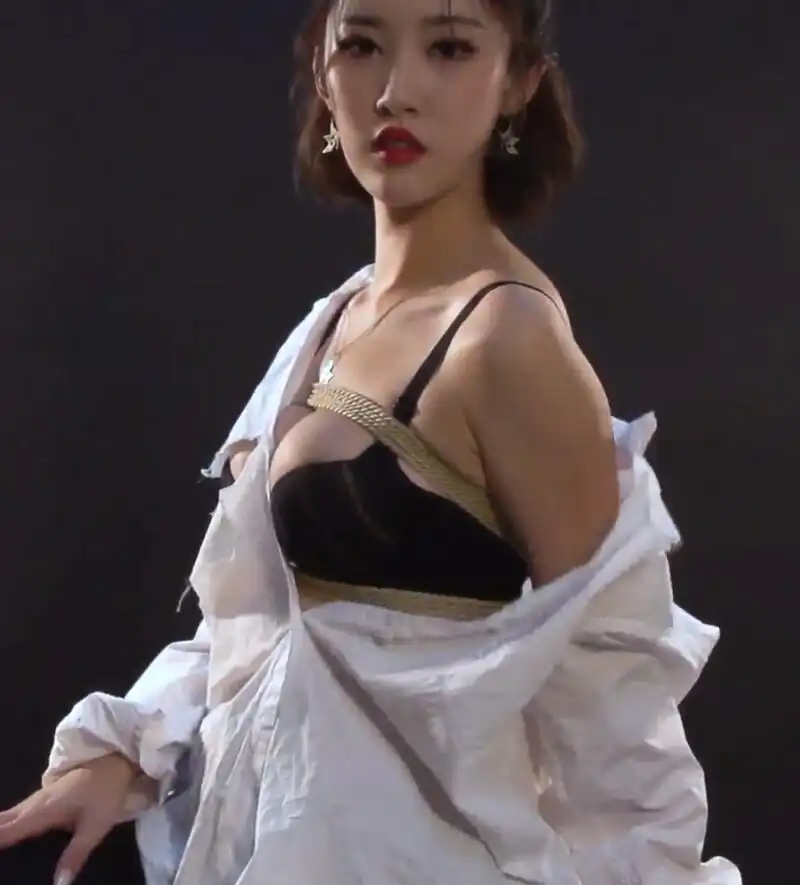 [Ligui丽柜] 高清视频 2018.11.10 《白云-征服紧束(一)》白云 [1V-286M] - 第1张