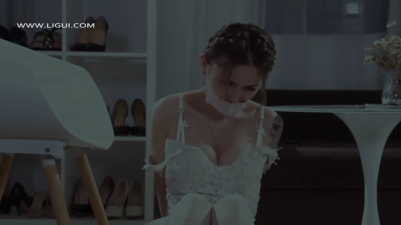 [Ligui丽柜] 高清视频 2020.04.17 紧缚丽莲 甜甜 [1V-290MB]