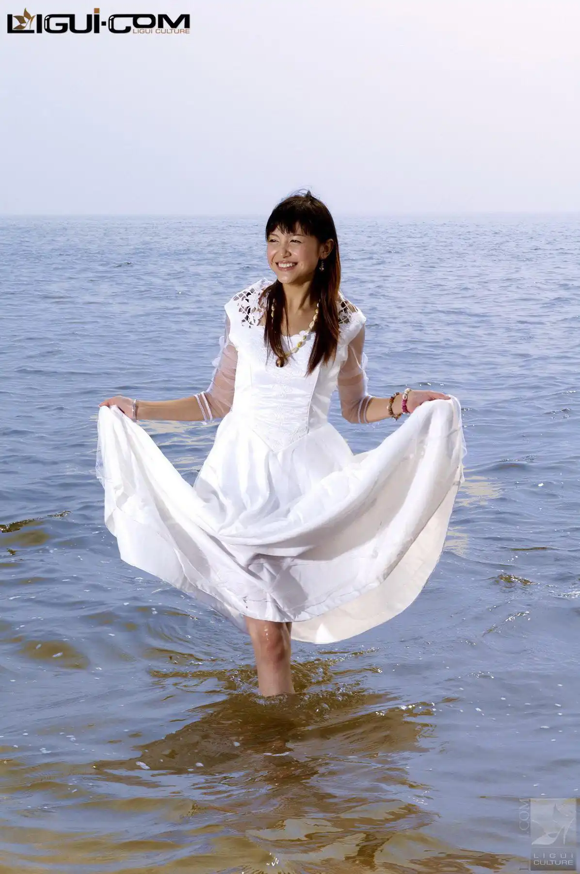 [Ligui丽柜] 2008.05.08 菲儿 出海旅行的最大收获—丝袜版白雪公主 - 第1张