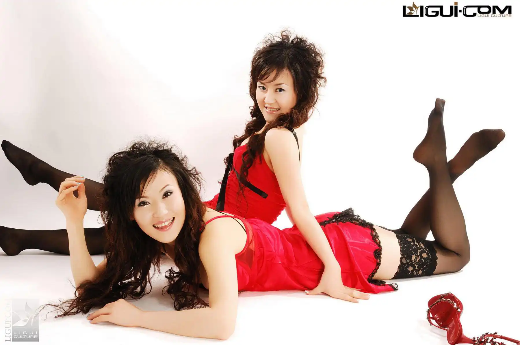 [Ligui丽柜] 2008.05.17 琪琪姐妹 演唱组 - 第2张