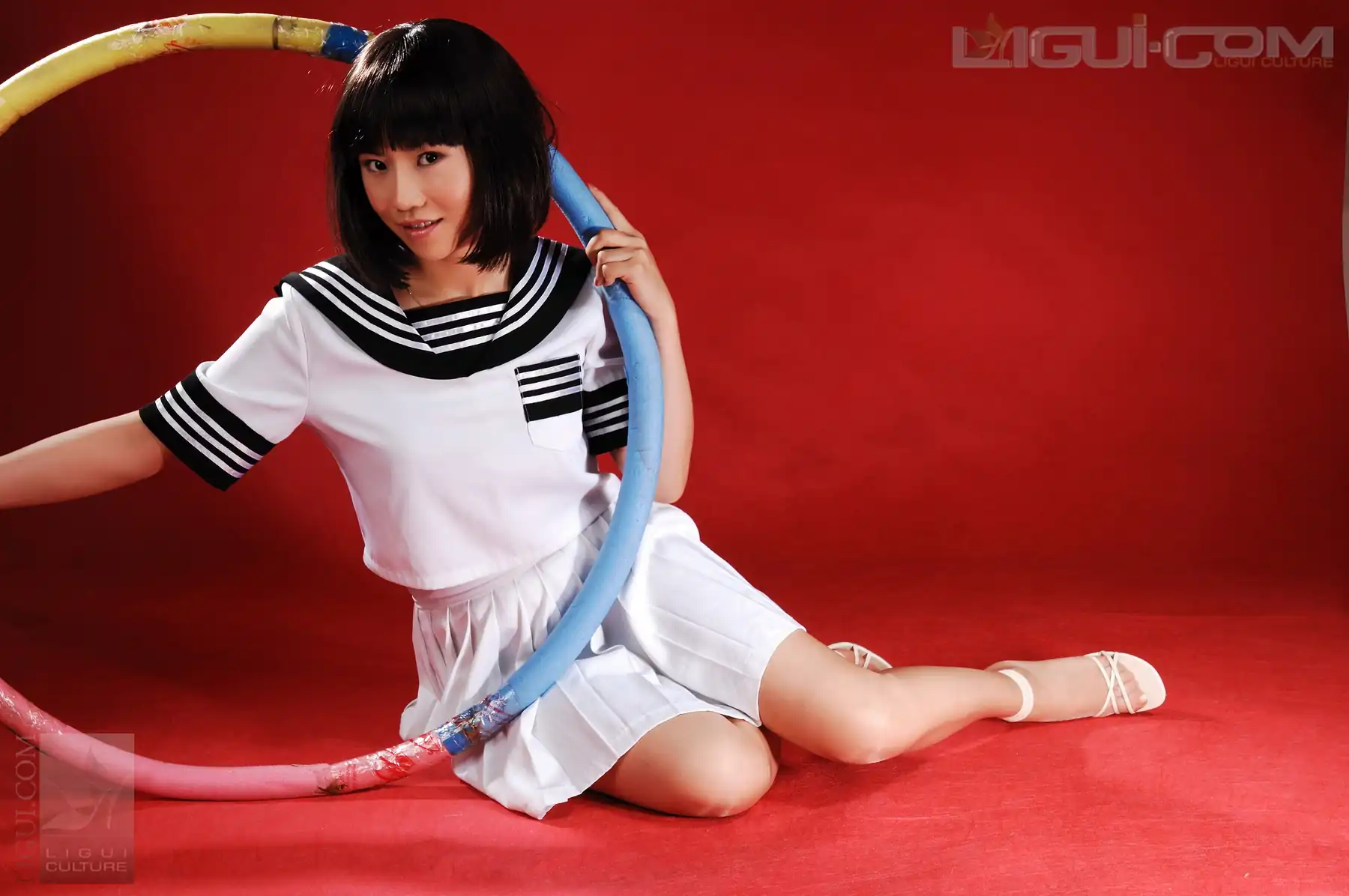 [Ligui丽柜] 2008.11.16 可爱学生妹锻炼时不忘秀丝袜 Model 由美 - 第1张