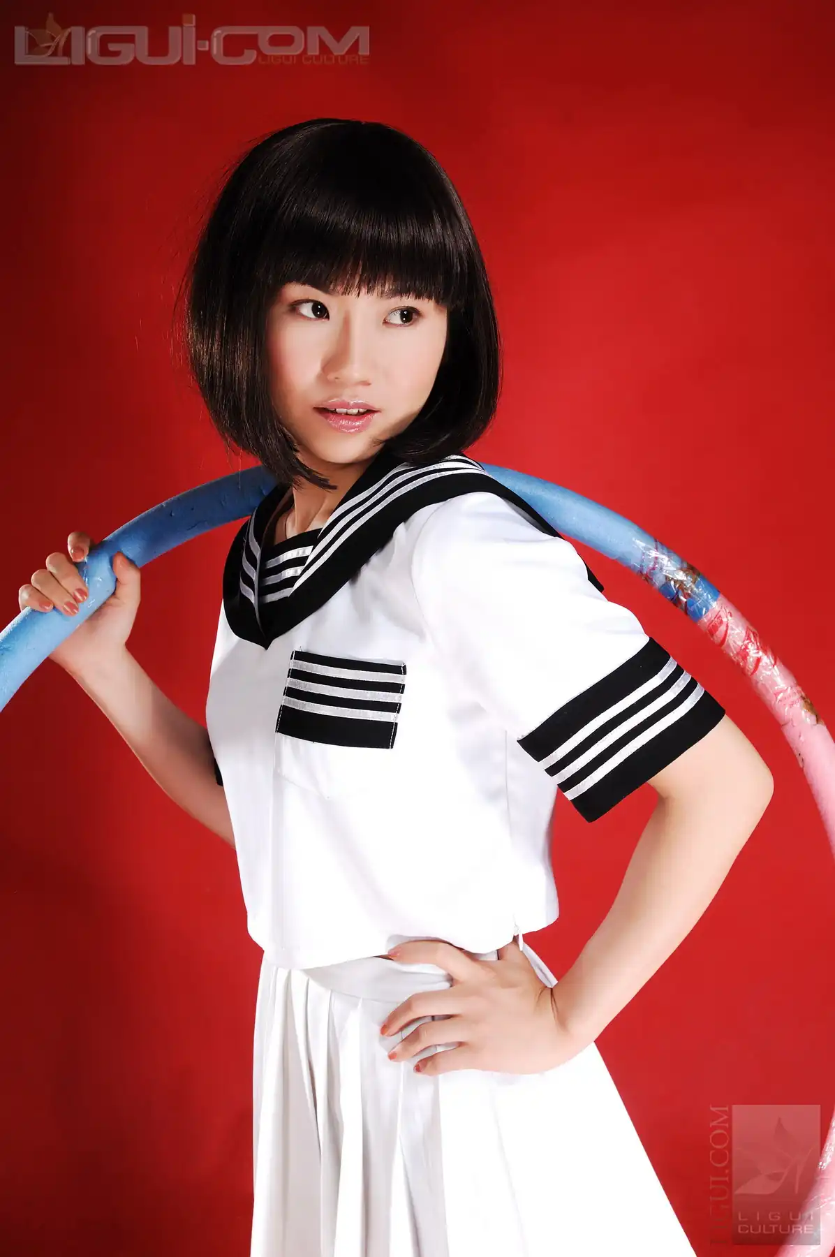 [Ligui丽柜] 2008.11.16 可爱学生妹锻炼时不忘秀丝袜 Model 由美 - 第2张