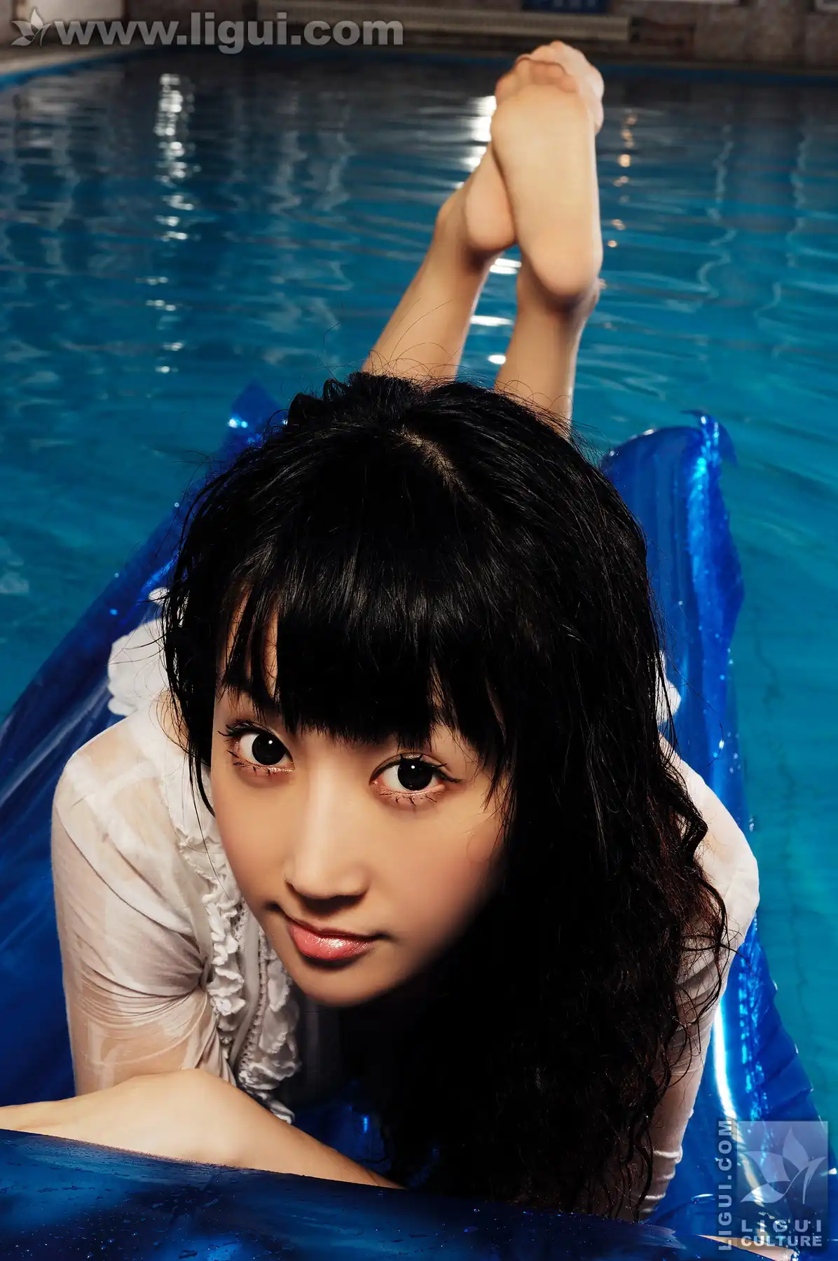 [Ligui丽柜] 2009.11.02 海伦之美轮美奂风姿乍现[三] model 程海伦[出自贵足杂志] - 第1张