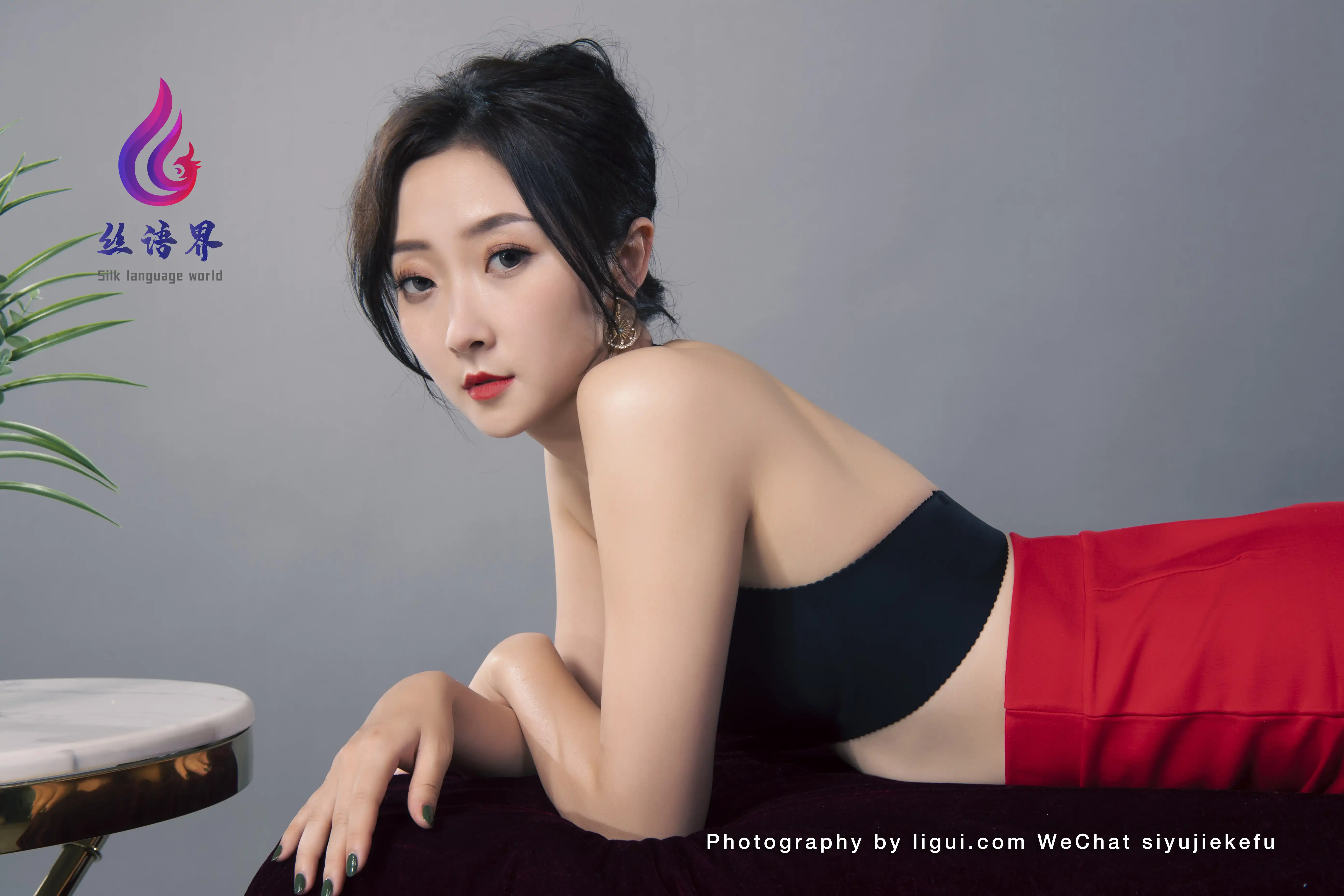 Ligui丽柜 2022.04.27《那一抹红色》愉心[57+1P／419MB] - 第2张