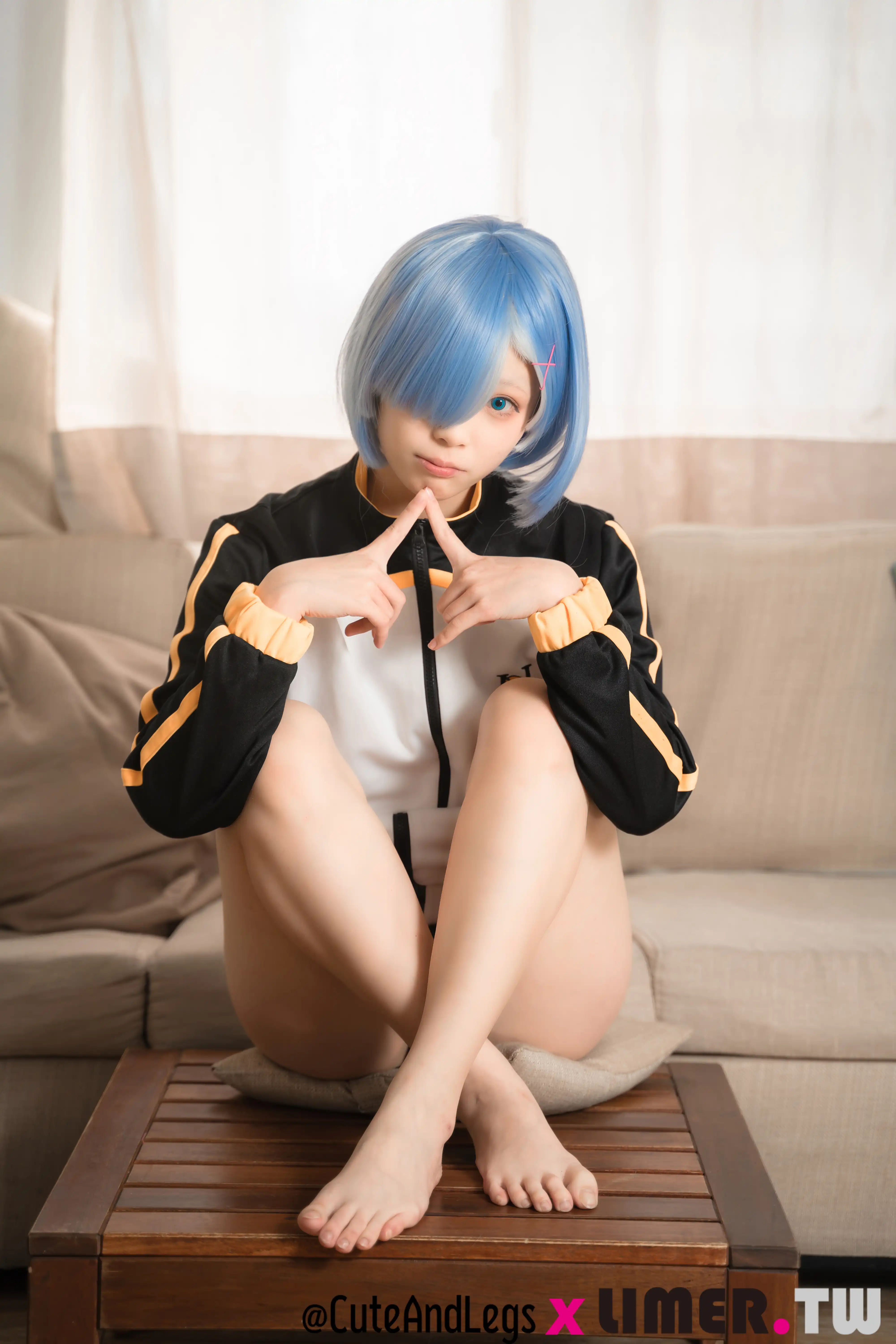 Limerence NO.107 之之雷姆穿着你的外套出现啦~里面到底有没有穿 [114P1V 1.46GB] - 第3张
