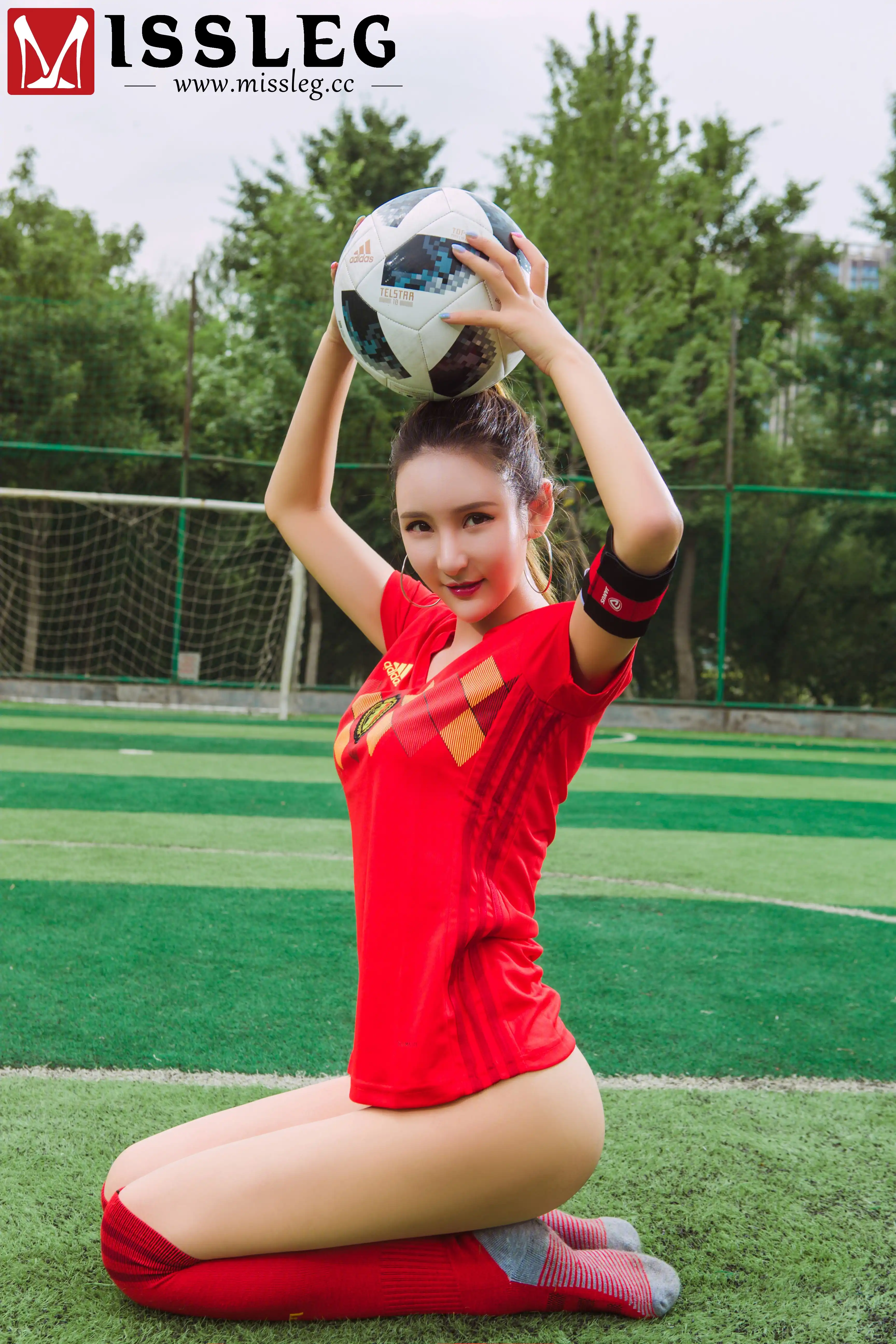 070_[MISSLEG蜜丝] 外拍系列 钻石版 V019 尹菲 - 世界杯2 [35P 127M] - 第3张