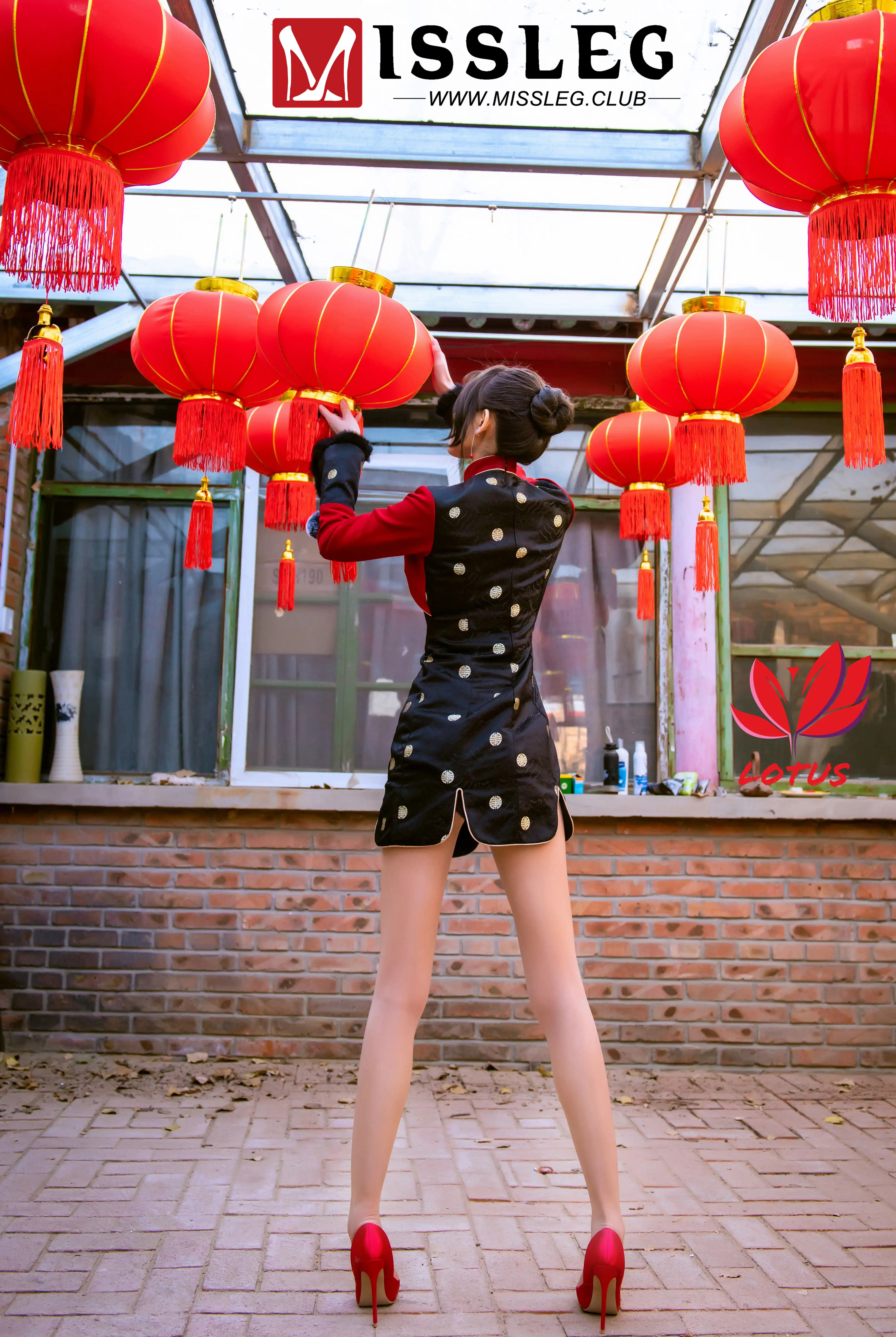 080_[MISSLEG蜜丝] 钻石版 室内M系列 2019.02.10 M004 画院新年单人-熙熙 [52P 308M] - 第1张