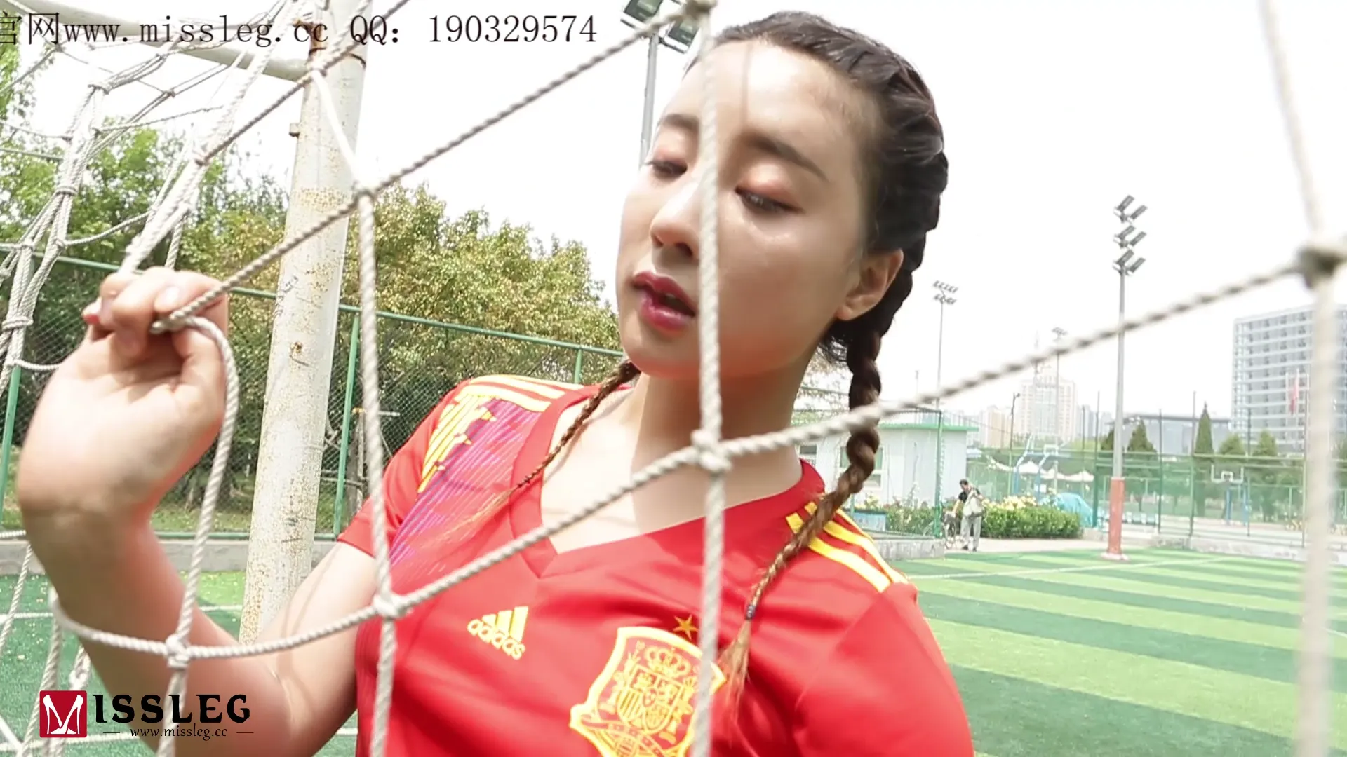 004_[MISSLEG蜜丝] 2018.06.22 钻石视频 VF005 世界杯绿茵 筱慧 尹菲 关木春 [1V-1050M] - 第4张