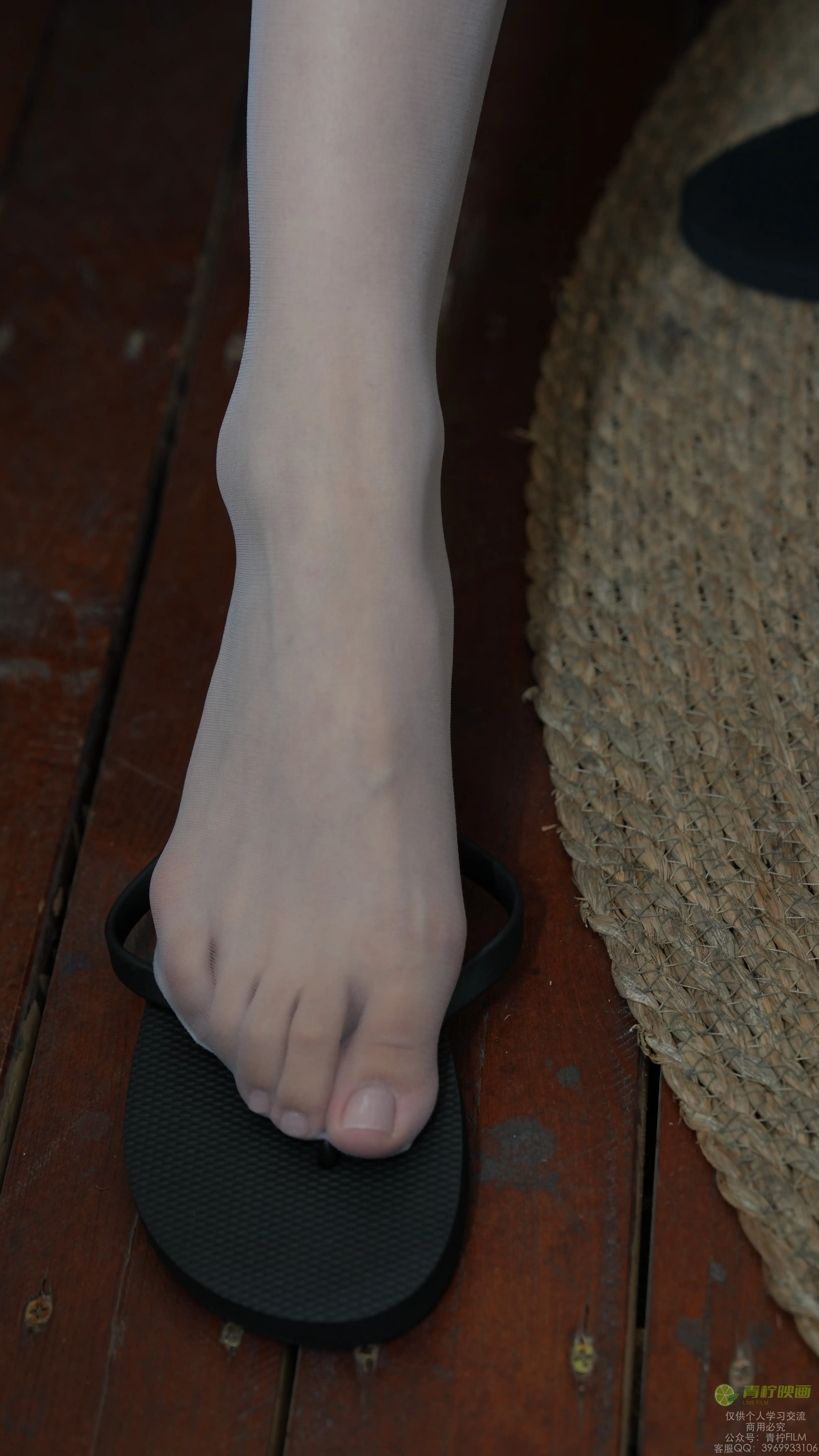 青柠映画 NO.053 芥末 画室白T [78P2V 4.04GB] - 第2张