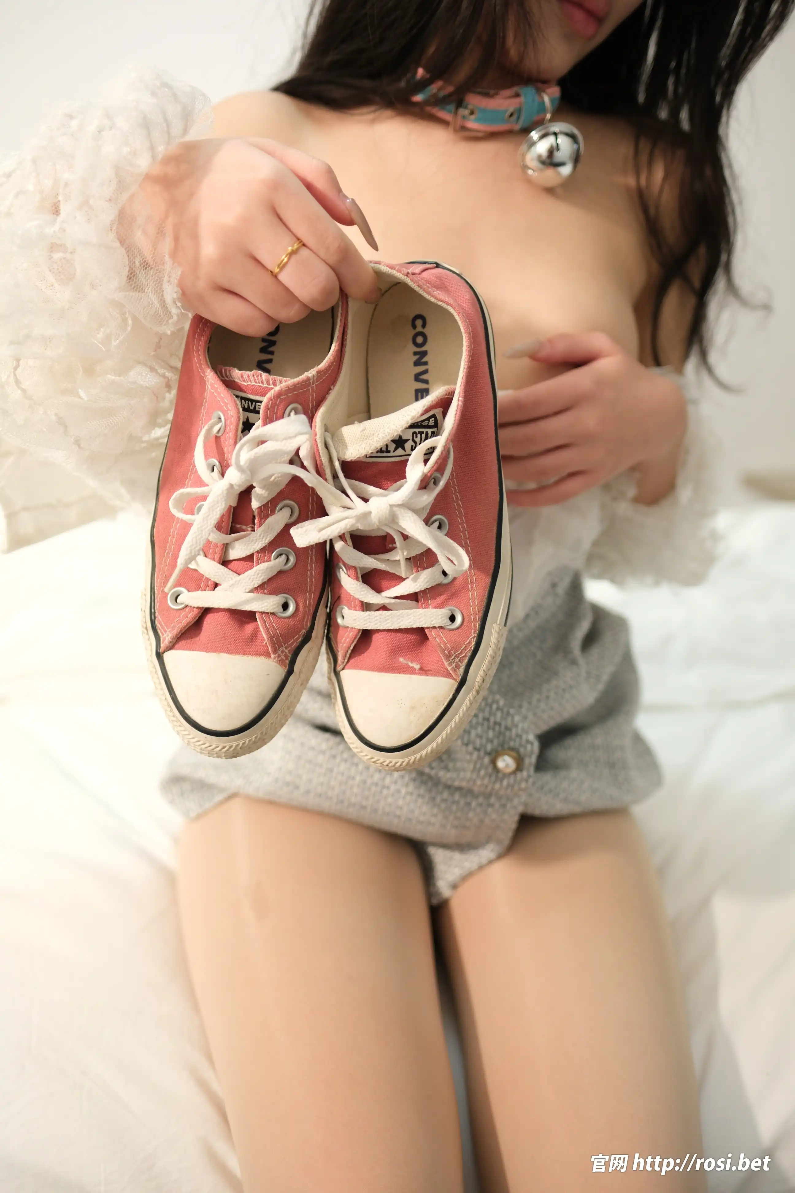 ROSI写真 2025.12.23 NO.5132 [66P 180M] - 第2张