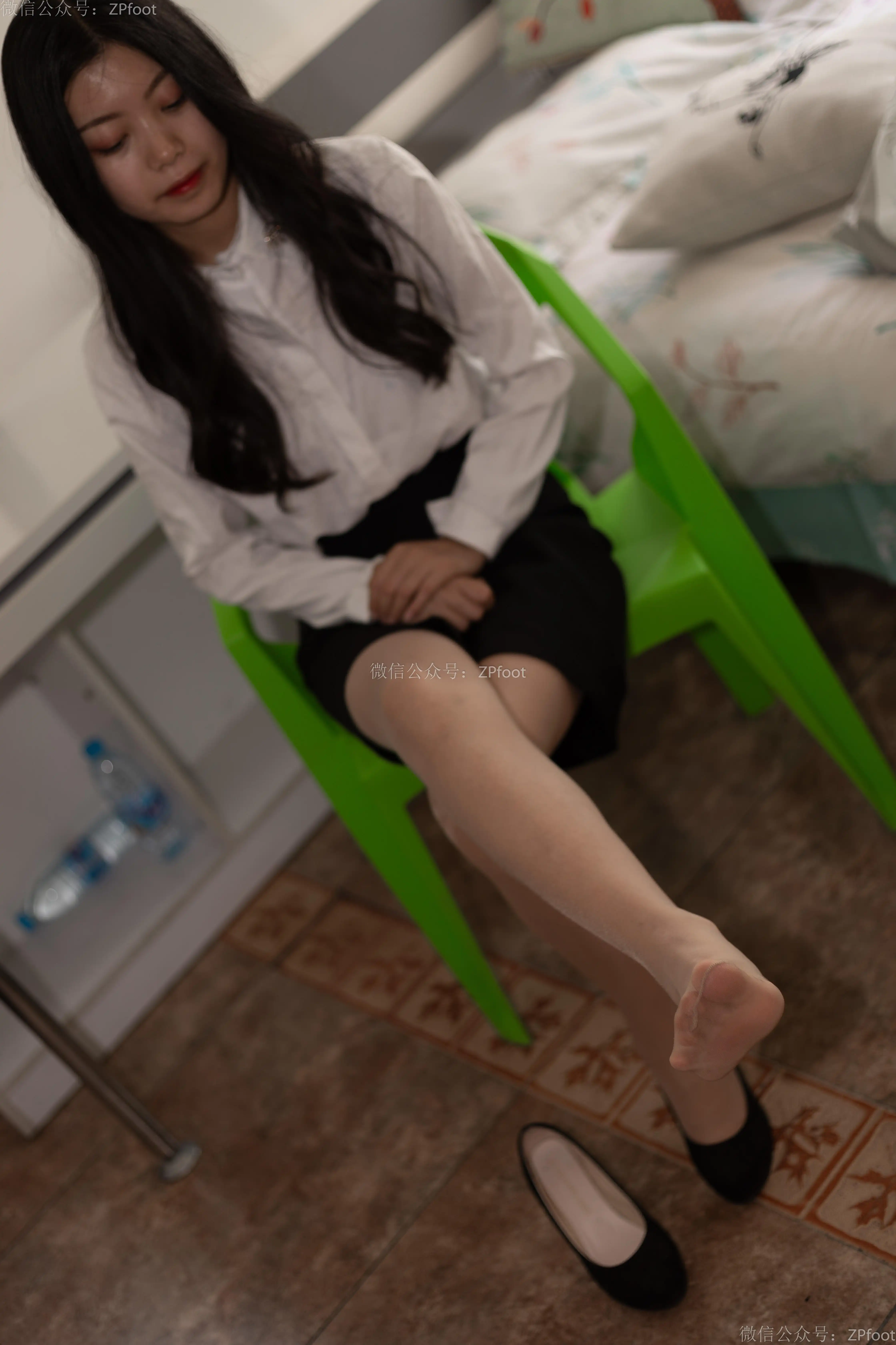 ISS山茶摄影 011 制服高跟丝袜 [99P+216M] - 第4张