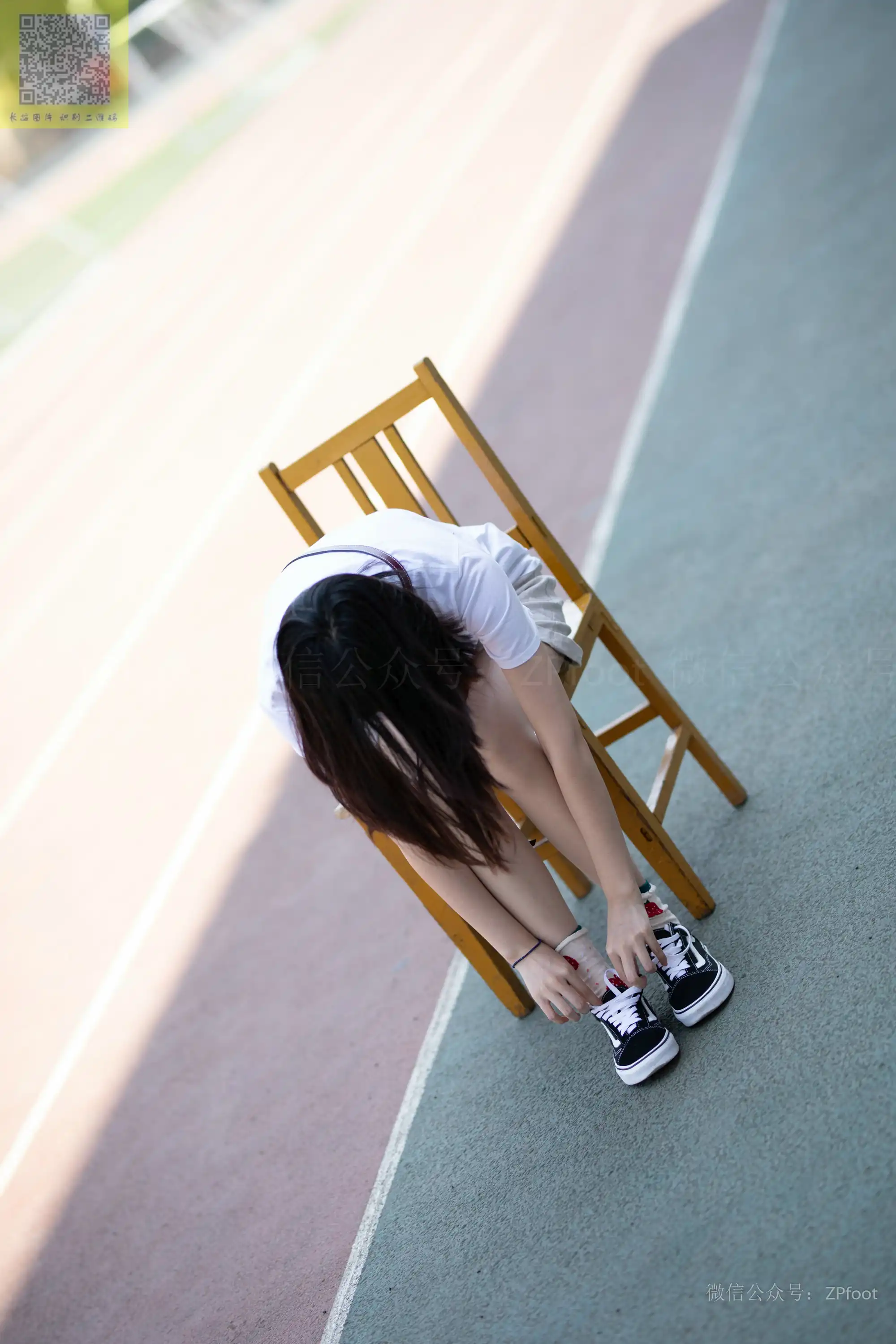 ISS山茶摄影 031 学妹操场肉丝 [89P+79M] - 第2张