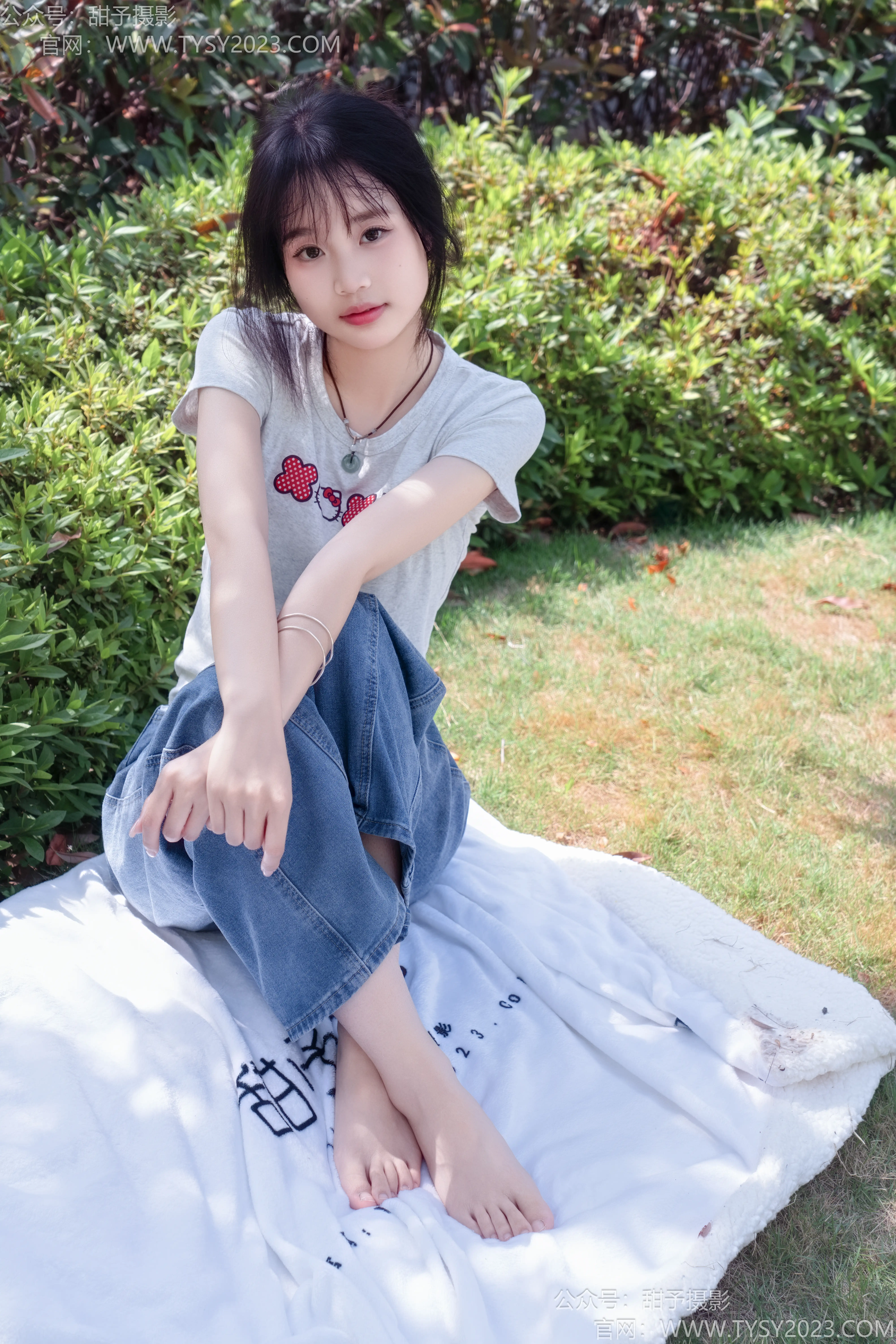 甜予摄影 NO.194 小橙子-板鞋、白棉袜、裸足 [130P2V 9.37 GB]
