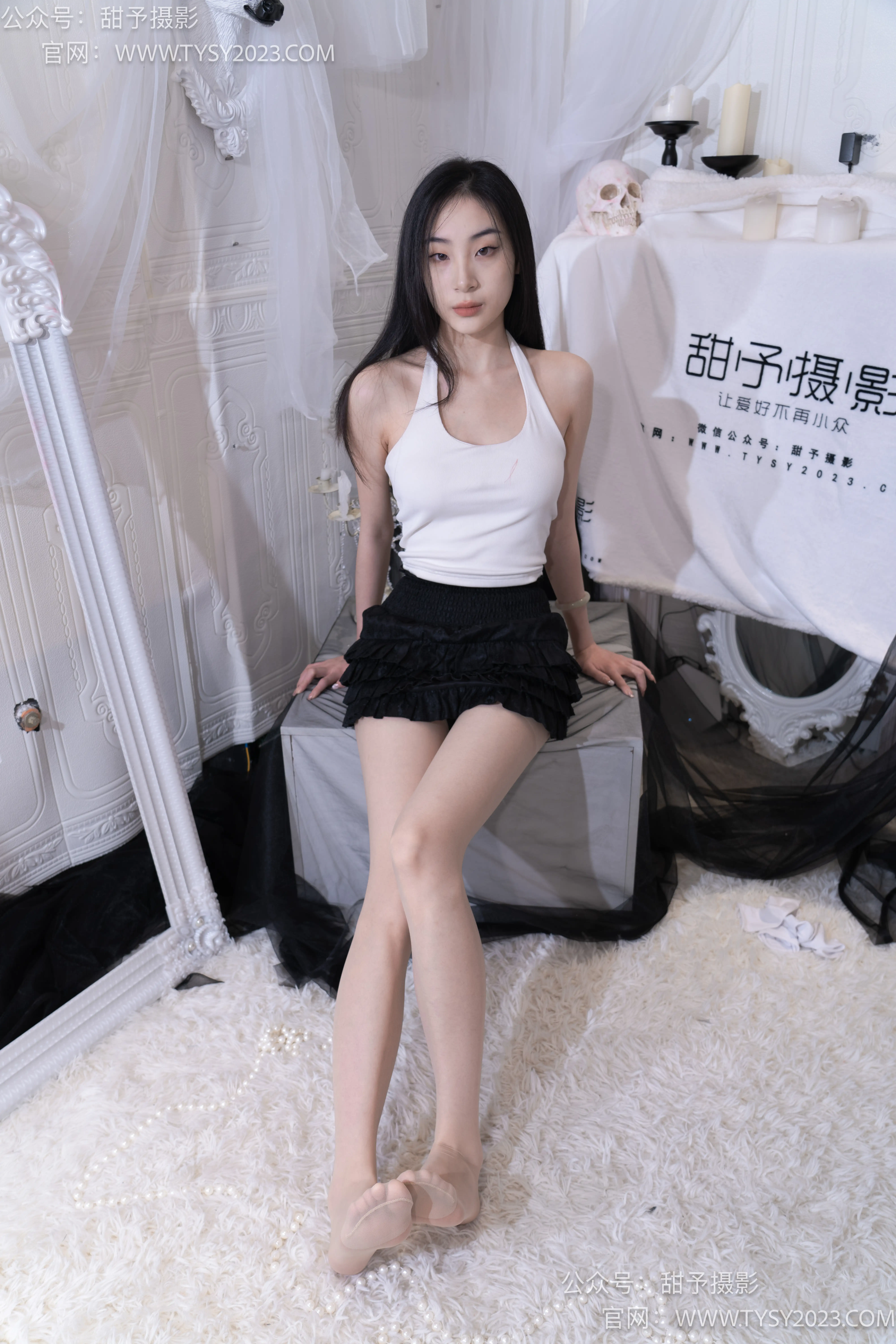 甜予摄影 NO.076 小狸-帆布鞋、白棉袜、肉丝（脚尖加固款）[126P2V-9.61GB]