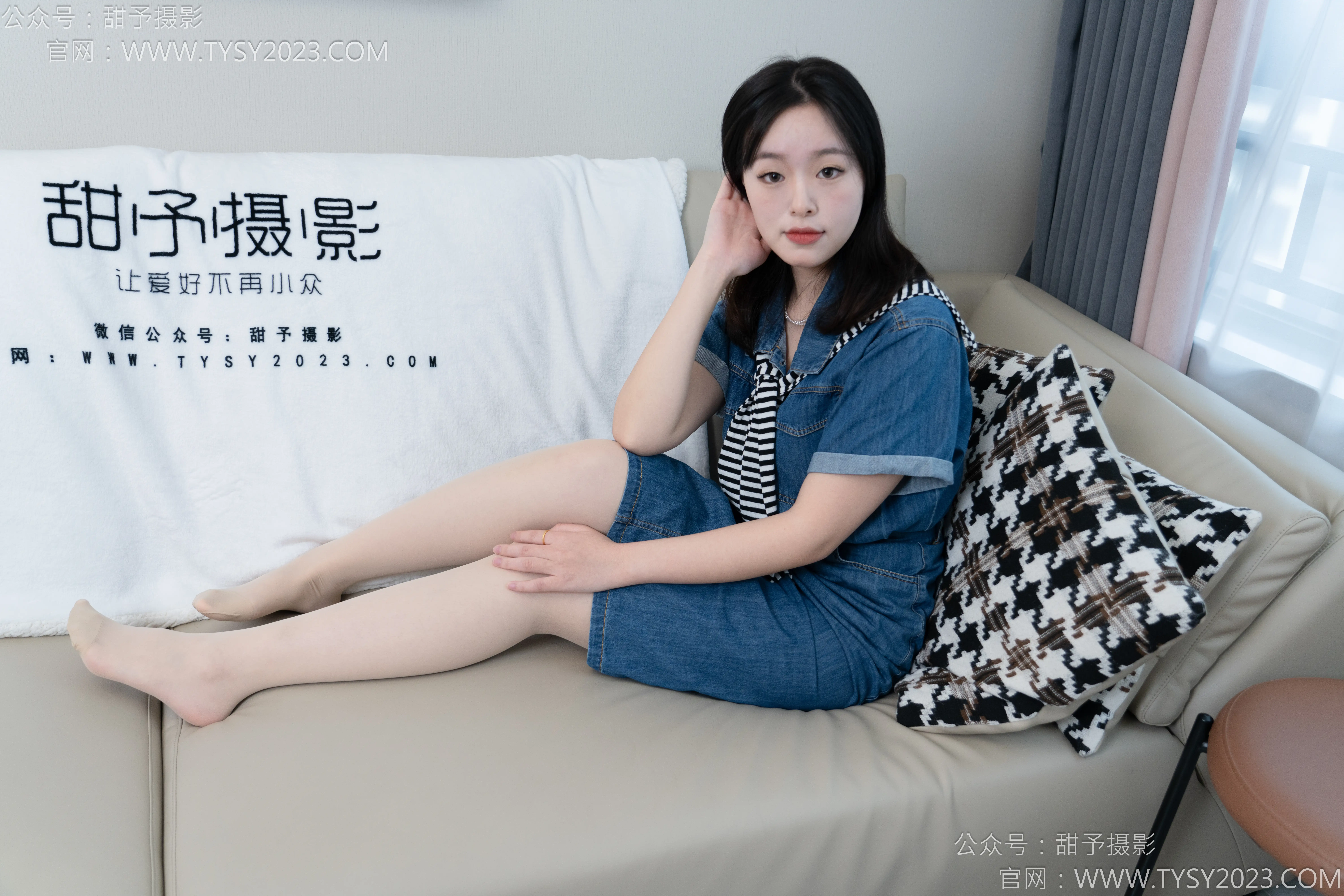 甜予摄影 NO.151 小葵-板鞋、白棉袜、薄肉丝 [130P2V 9.78 GB]