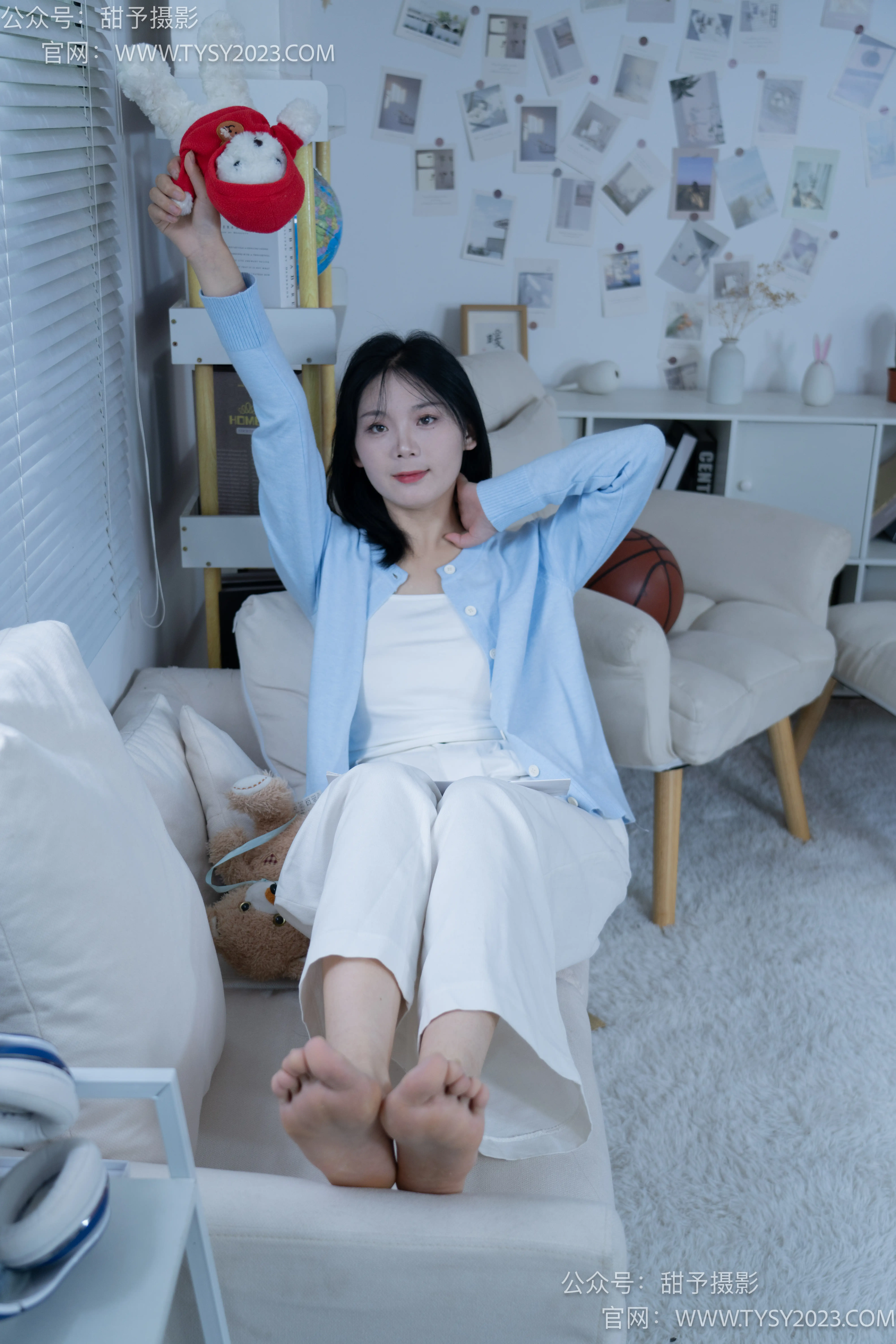 甜予摄影 NO.060 梨子-板鞋、脏白棉袜、裸足 [114P2V-9.36GB] - 第1张