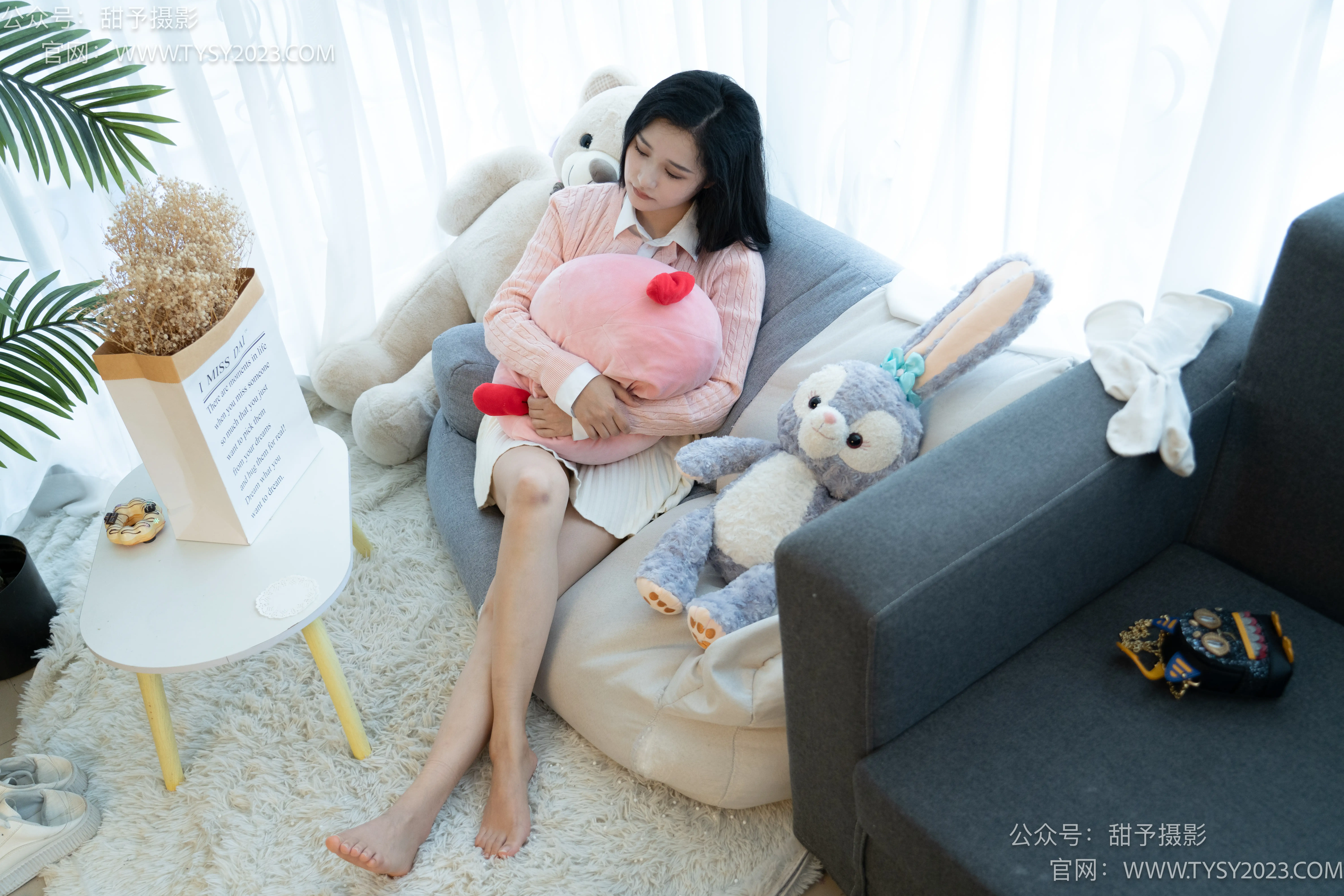 甜予摄影 NO.037 澜澜-板鞋、白棉袜、裸足 [120P2V-9.63GB]