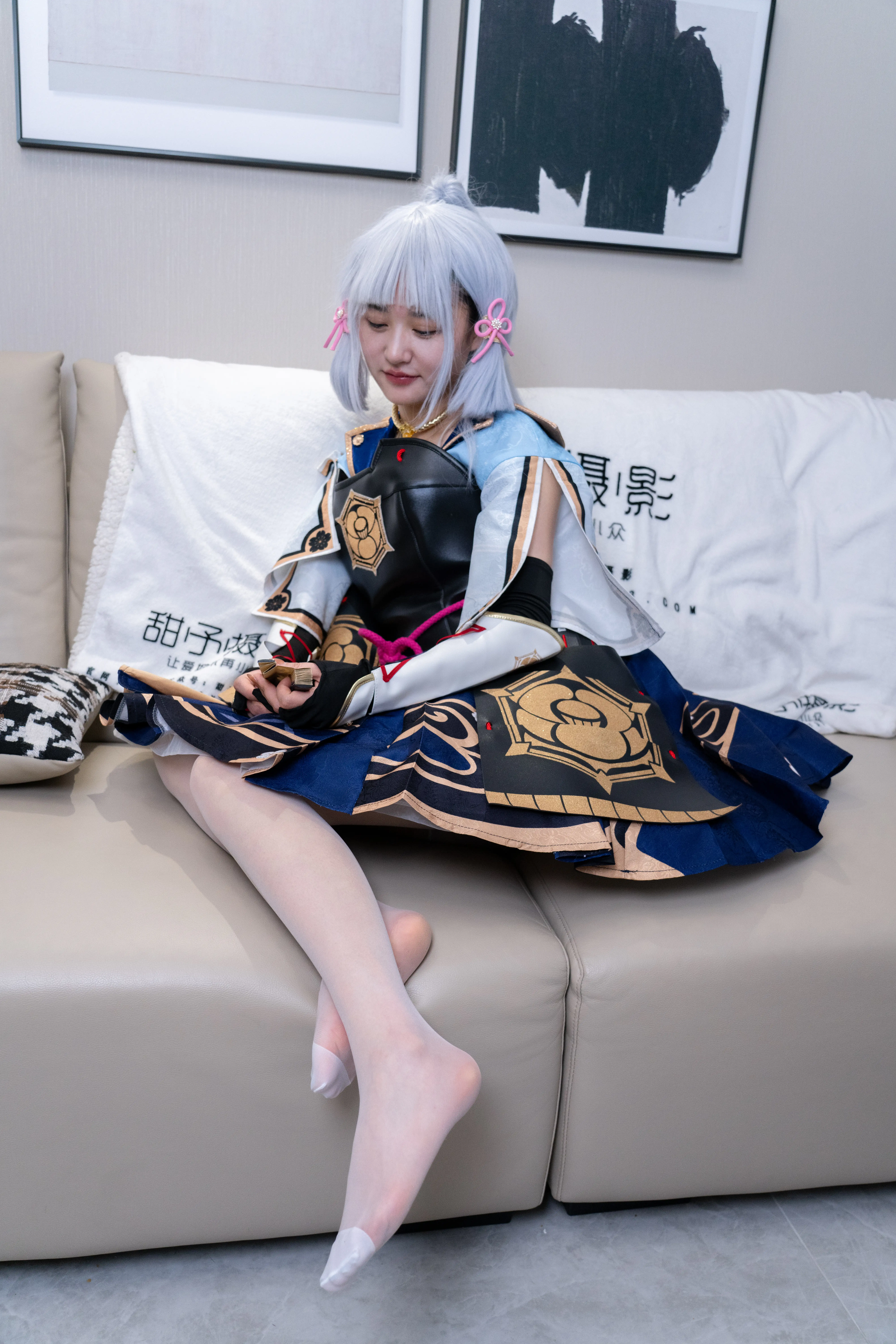 甜予摄影 NO.141 澜澜-cos服人字拖、白丝、裸足、挠脚心剧情 [134P3V 12.65 GB] - 第3张