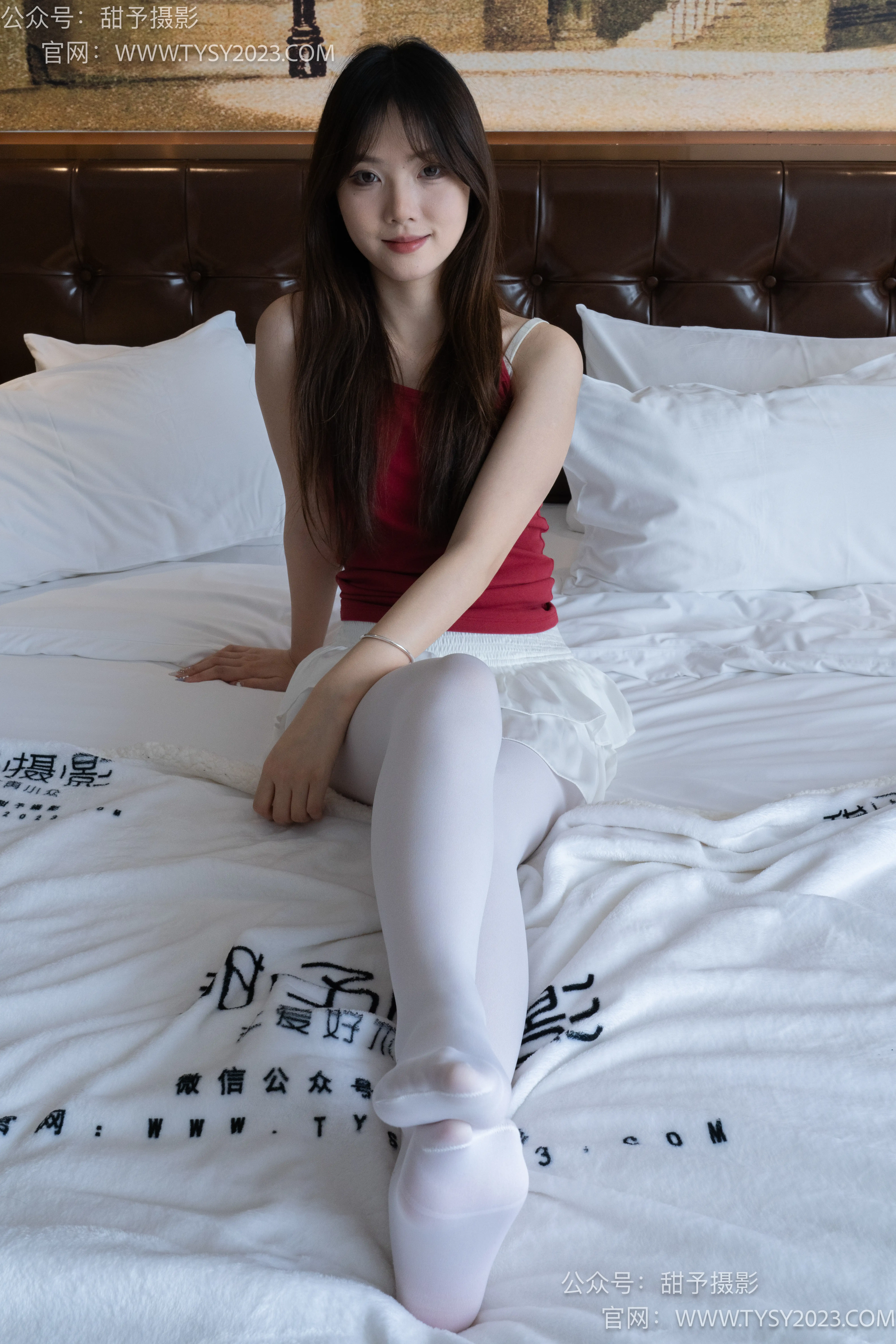 甜予摄影 NO.089 璇璇-板鞋、厚白丝 [272P4V 20.79 GB]