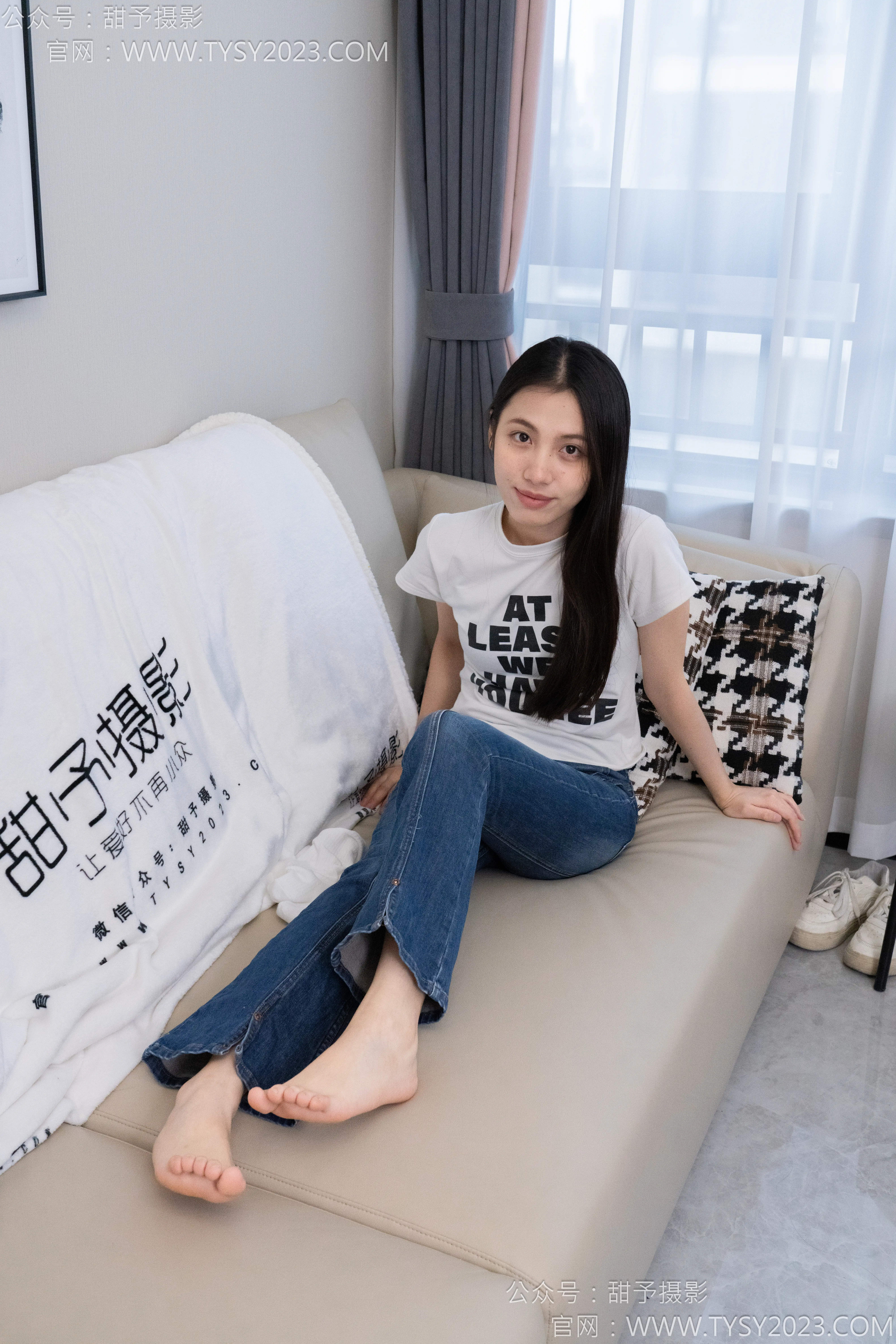 甜予摄影 NO.132 诺诺-板鞋、白棉袜、裸足 [129P2V 9.99 GB]
