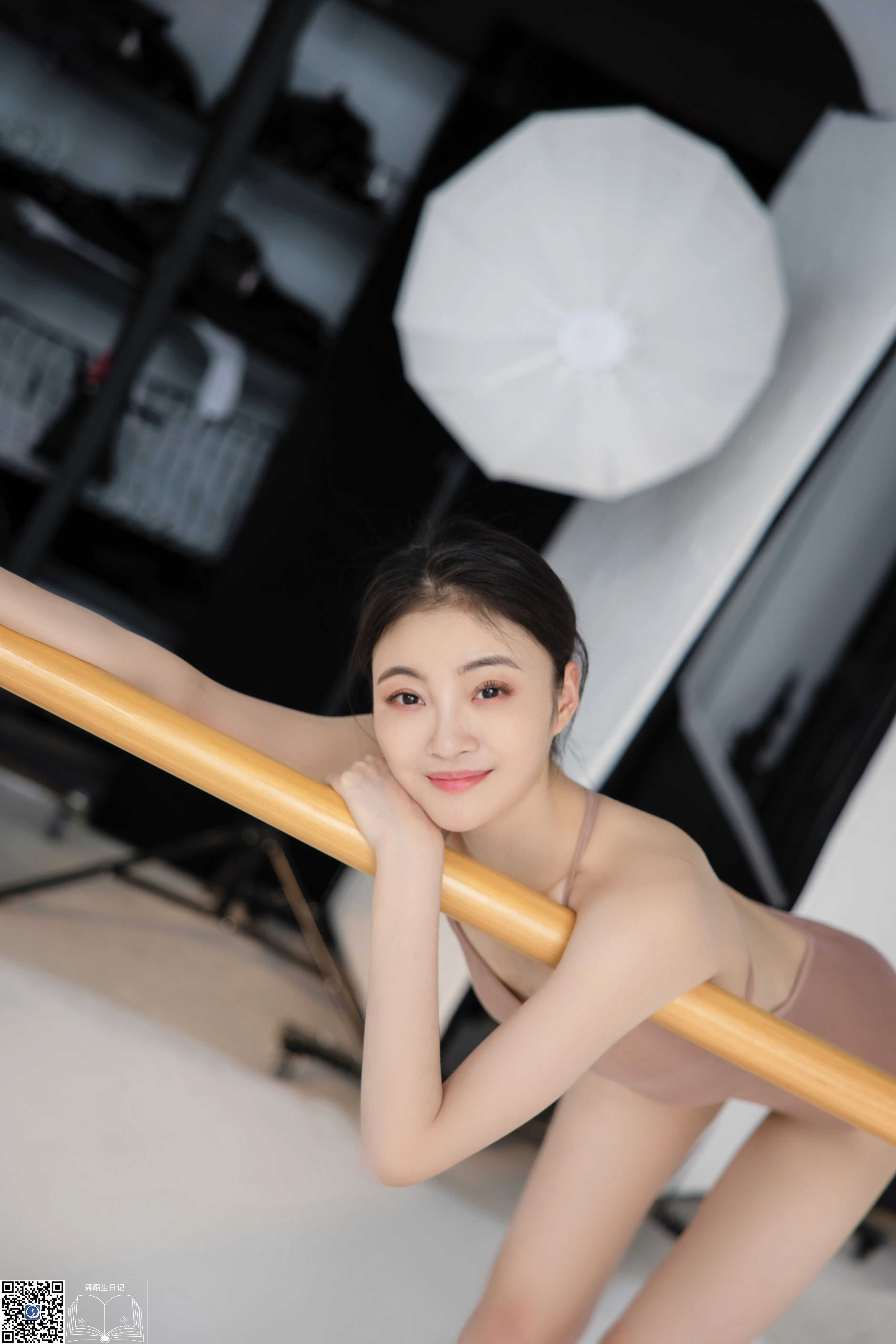 [GALLI嘉丽]舞蹈生日记 001 - 毛毛[54P／400MB] - 第3张