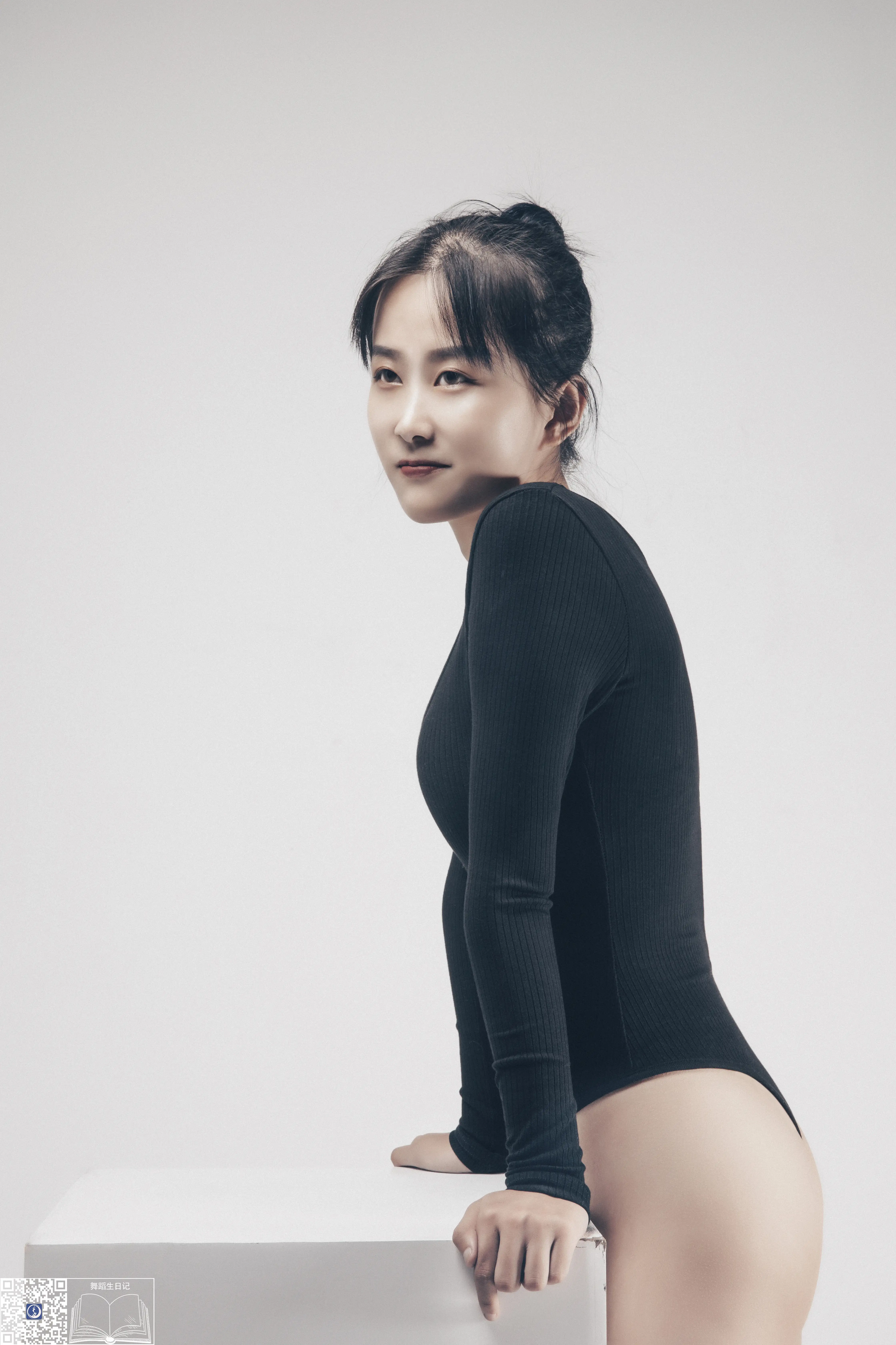 [GALLI嘉丽]舞蹈生日记 021 - 苗苗[30P／219MB] - 第1张