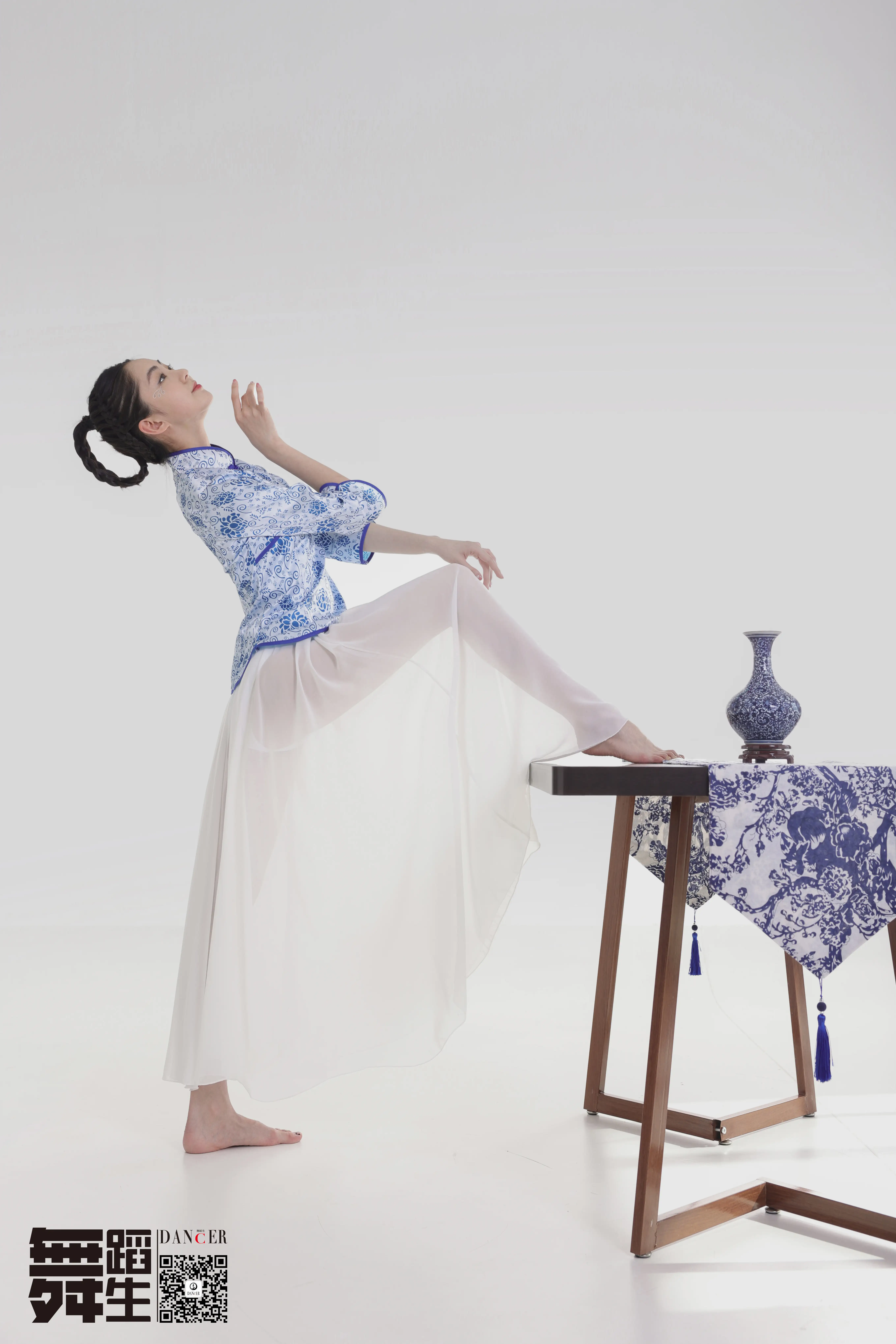 [GALLI嘉丽]舞蹈生日记 104 - 青花瓷 韩玉彤[43P／397MB] - 第2张