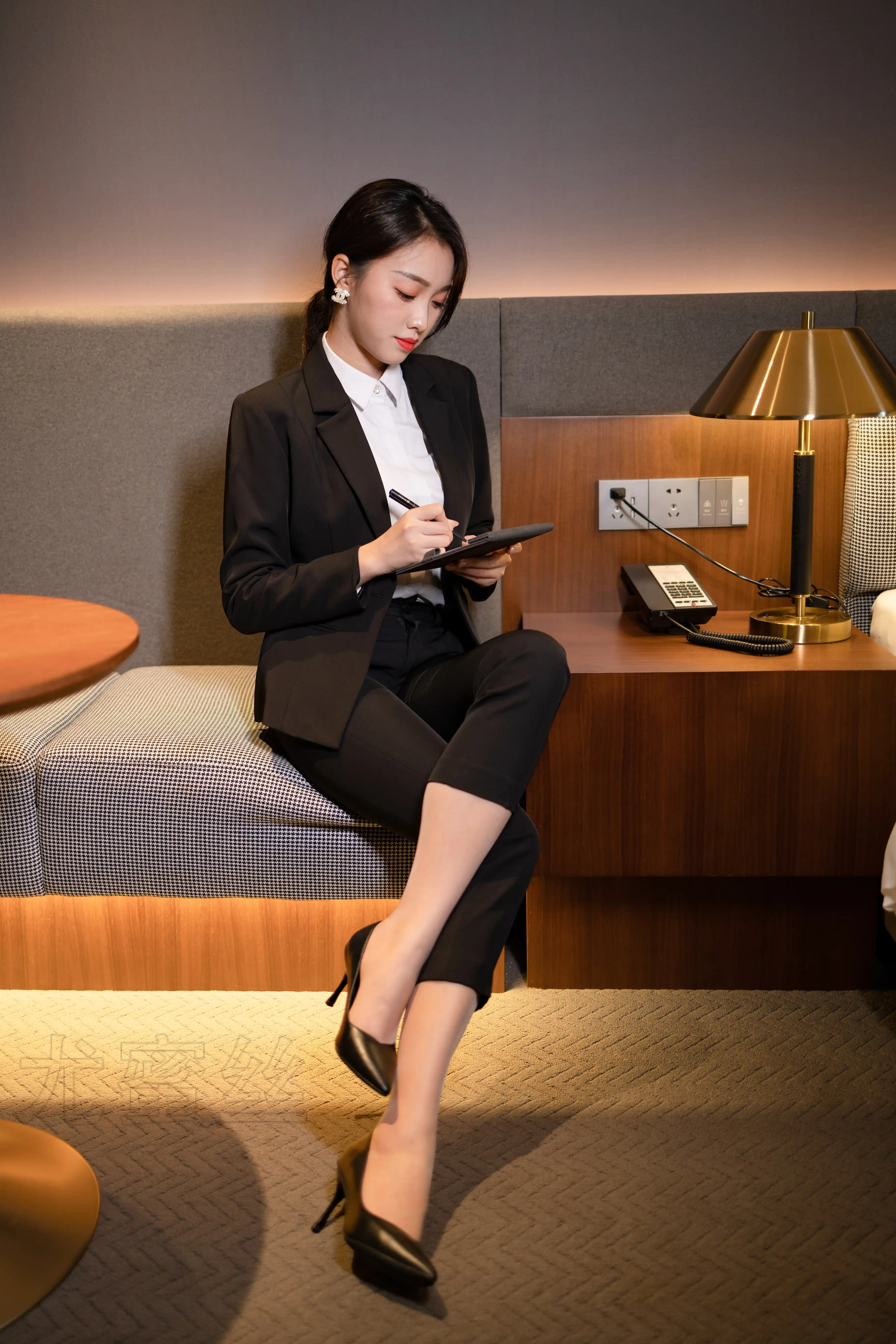 尤蜜丝 穿搭写真 NO.067[73P／814MB]
