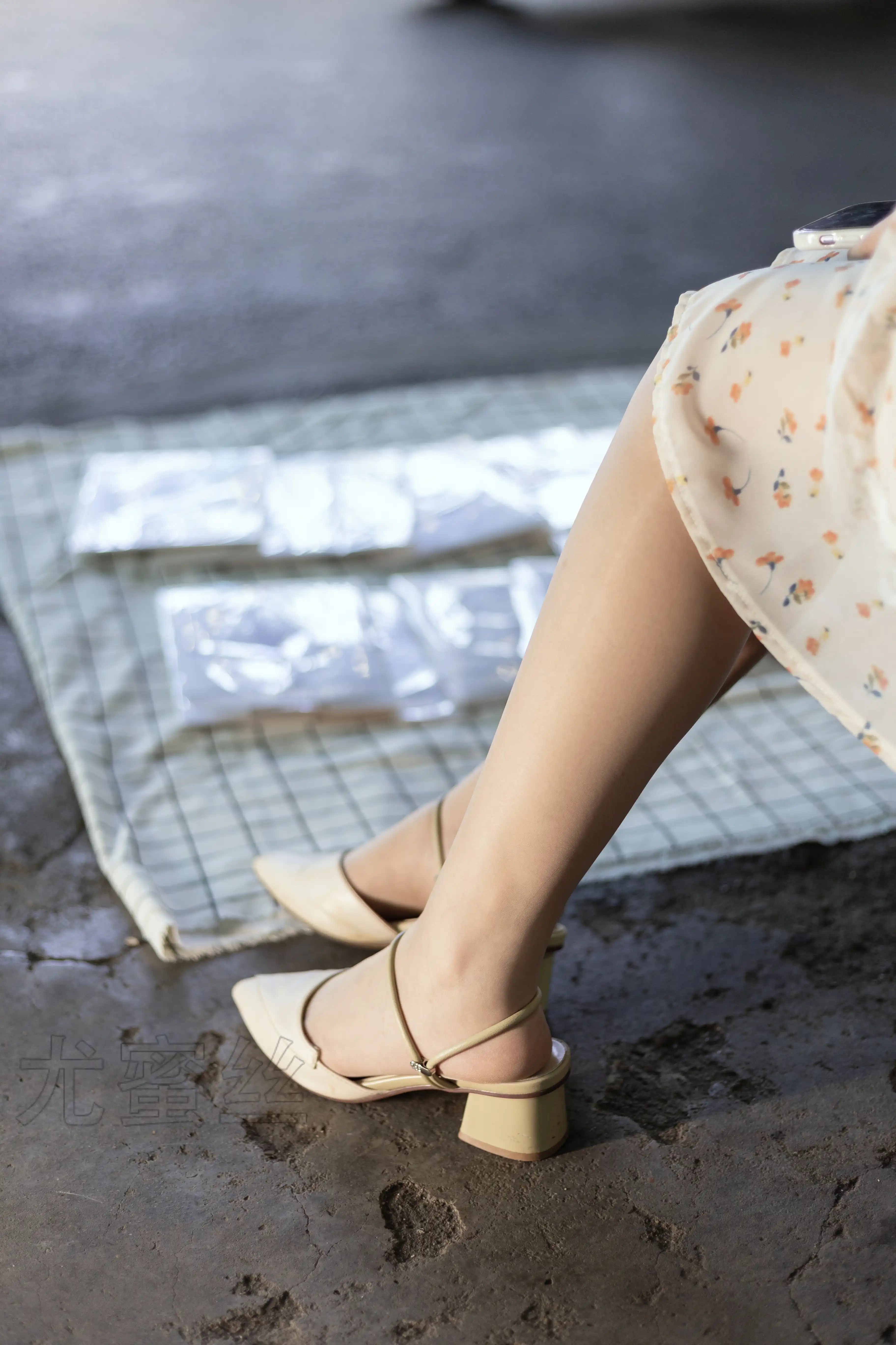 尤蜜丝 穿搭写真 NO.073[21P／213MB] - 第2张