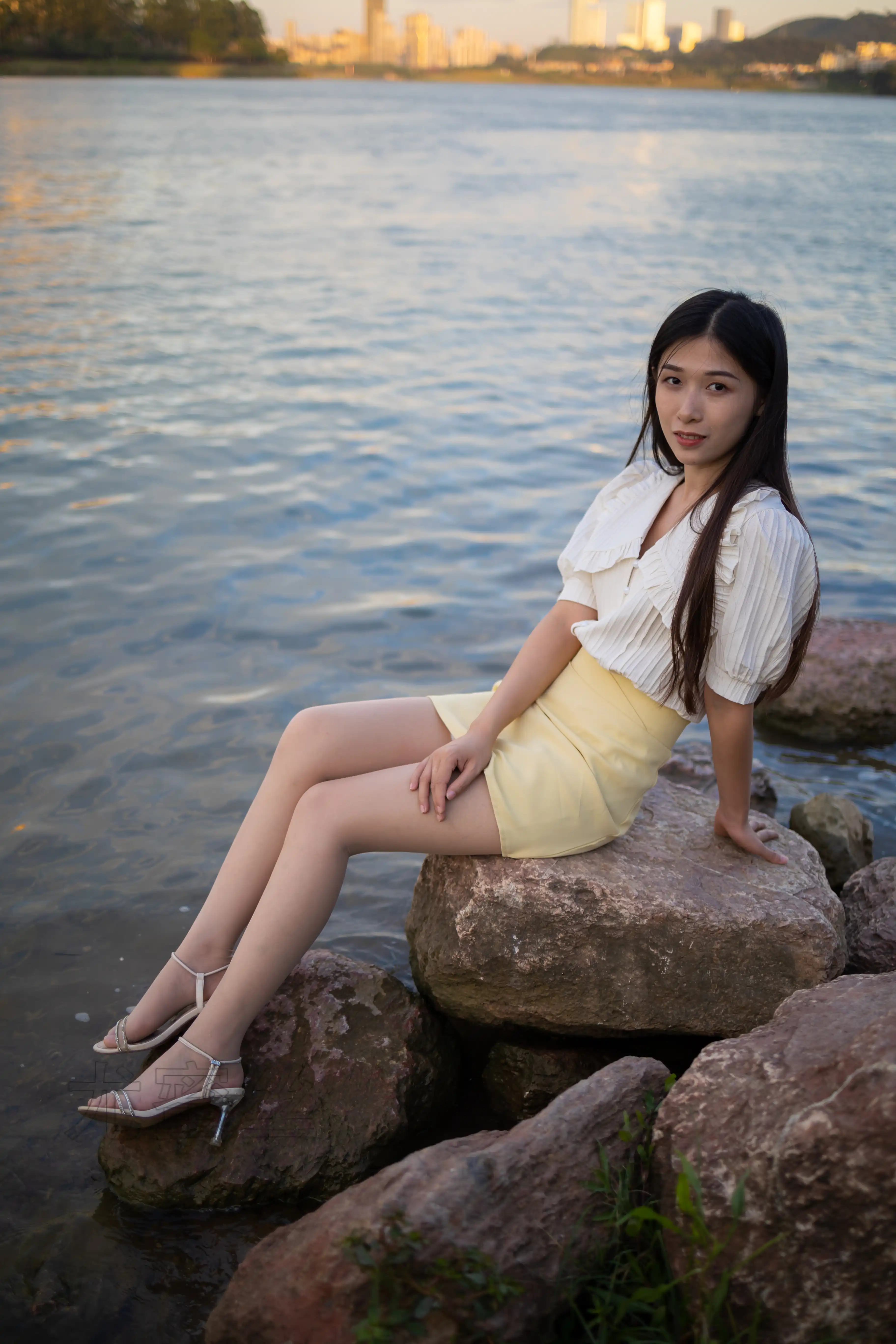 尤蜜丝 穿搭写真 NO.121 [79P-694MB]