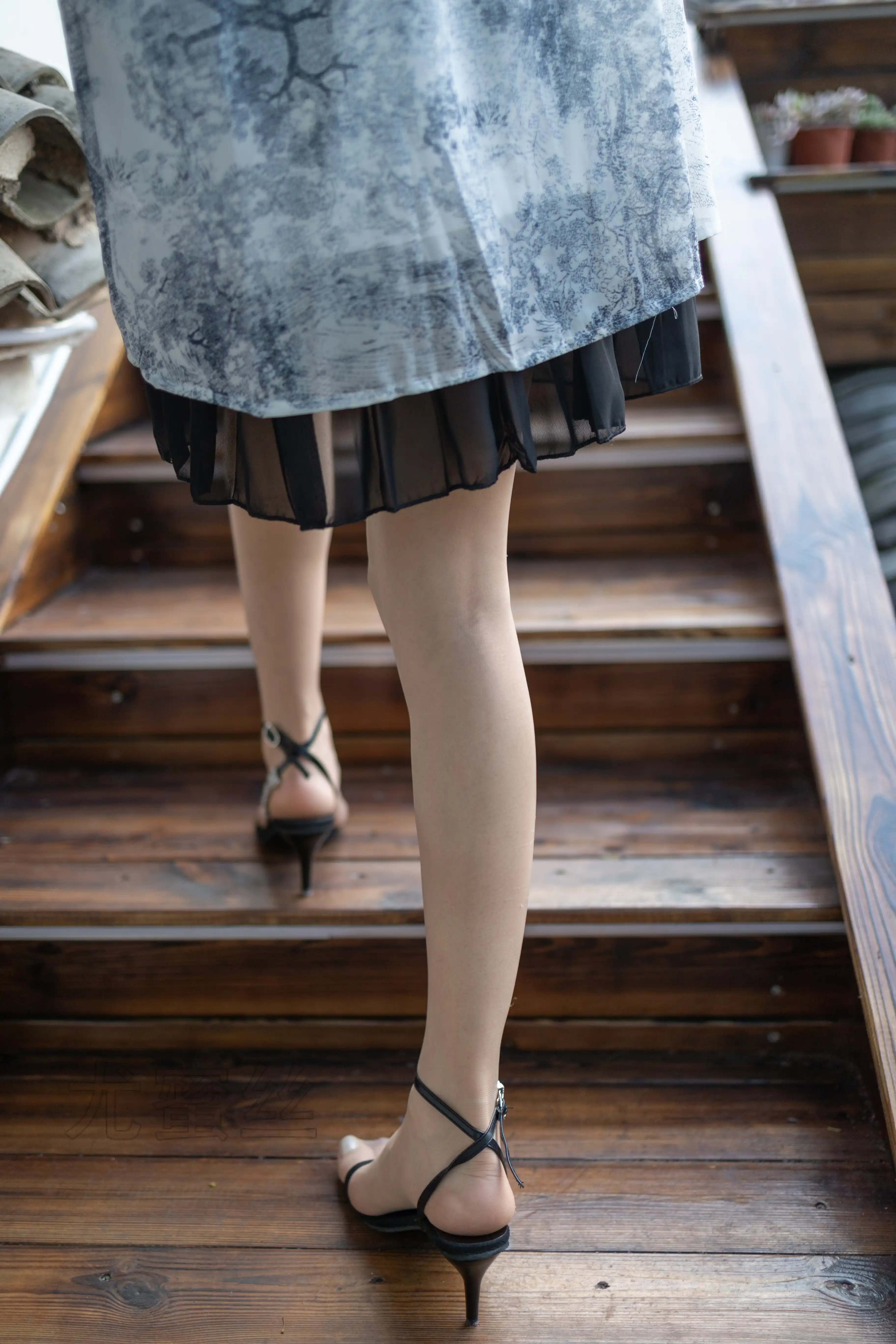 尤蜜丝 穿搭写真 NO.147 [106P1V 1.50 GB] - 第3张