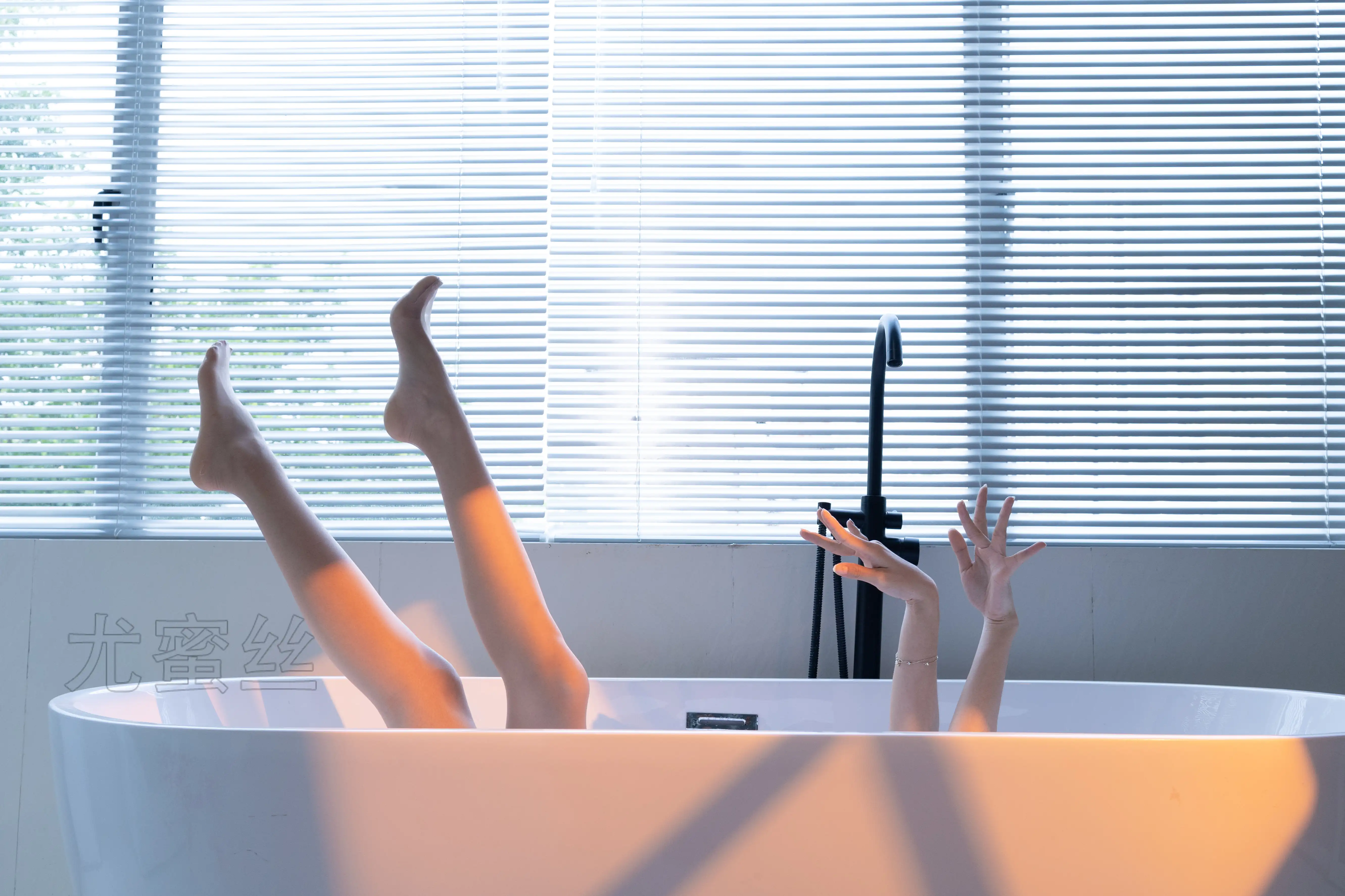 尤蜜丝 穿搭写真 NO.148 [102P1V 695.89 MB] - 第3张