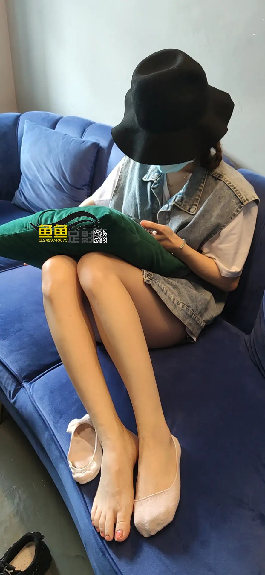 鱼鱼足影 NO.027 YiYi[201P+1V／1.41GB] - 第2张