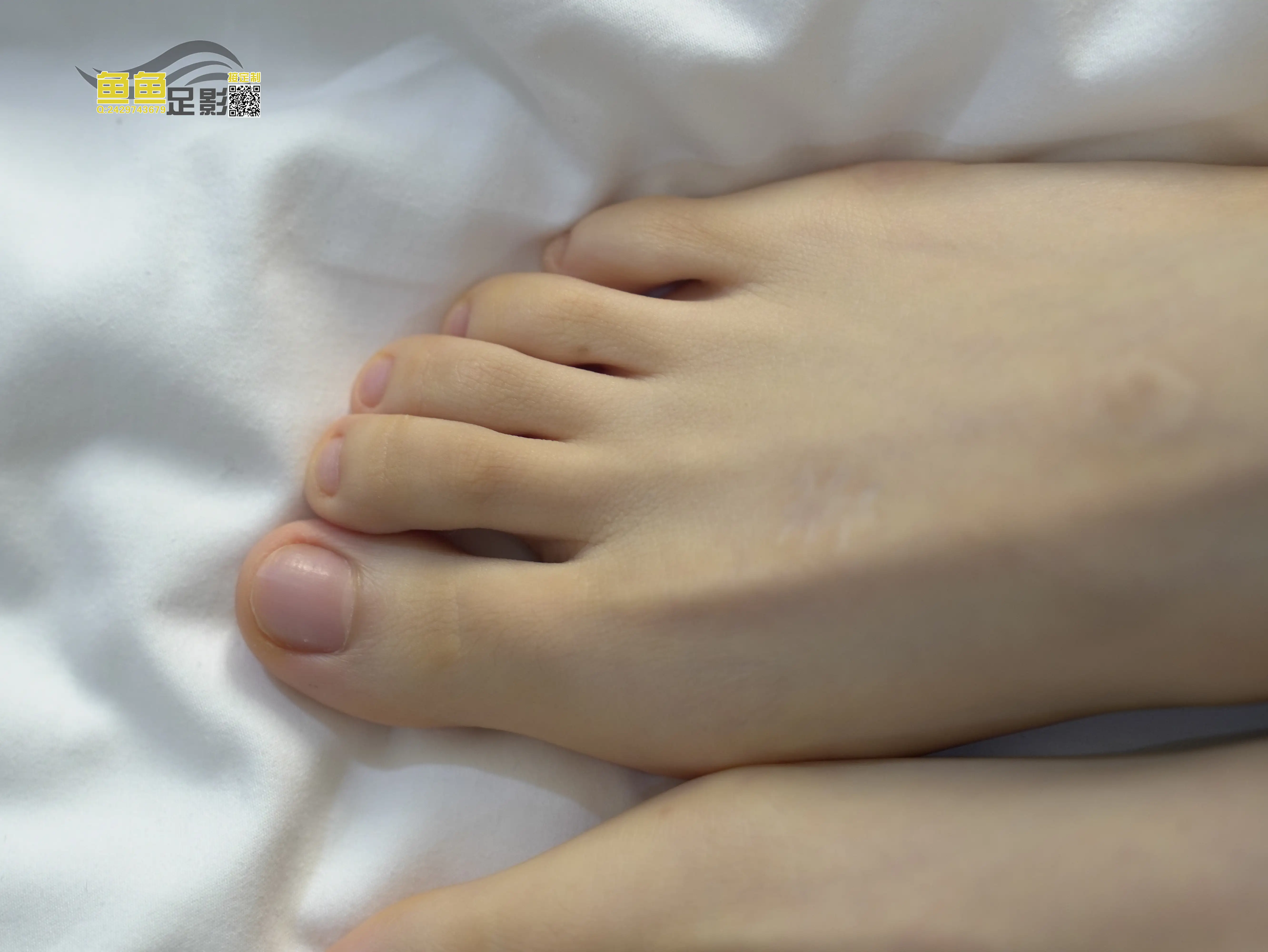 鱼鱼足影 NO.086 茵茵老师[147P+1V／1.15GB] - 第2张