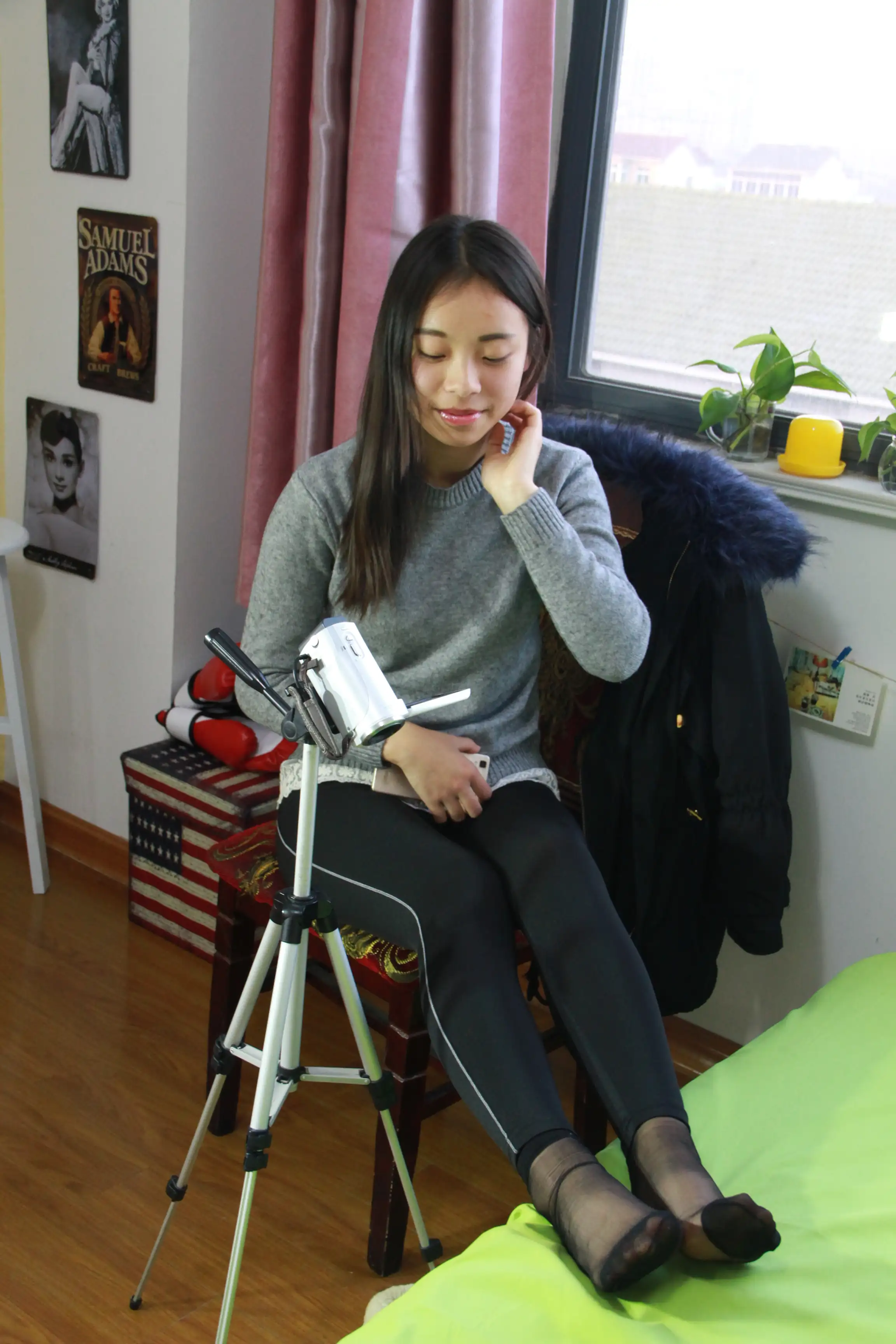 自由摄影 NO.006 初冬的季节棉袜搭配丝足确实不错[109P 280.4M] - 第3张