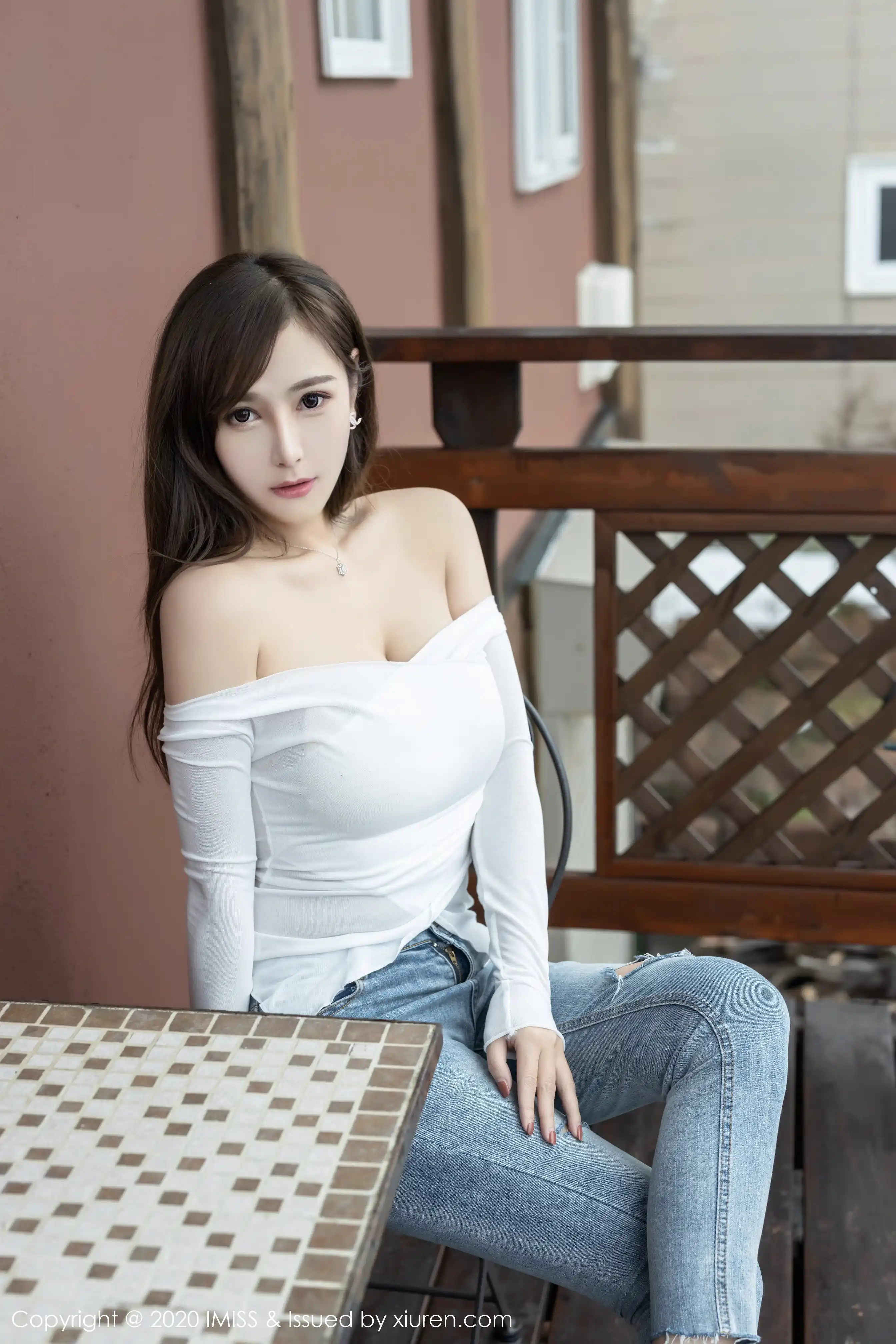 IMISS爱蜜社 2020.03.25 Vol.452 Lavinia肉肉[63+1P140M] - 第2张