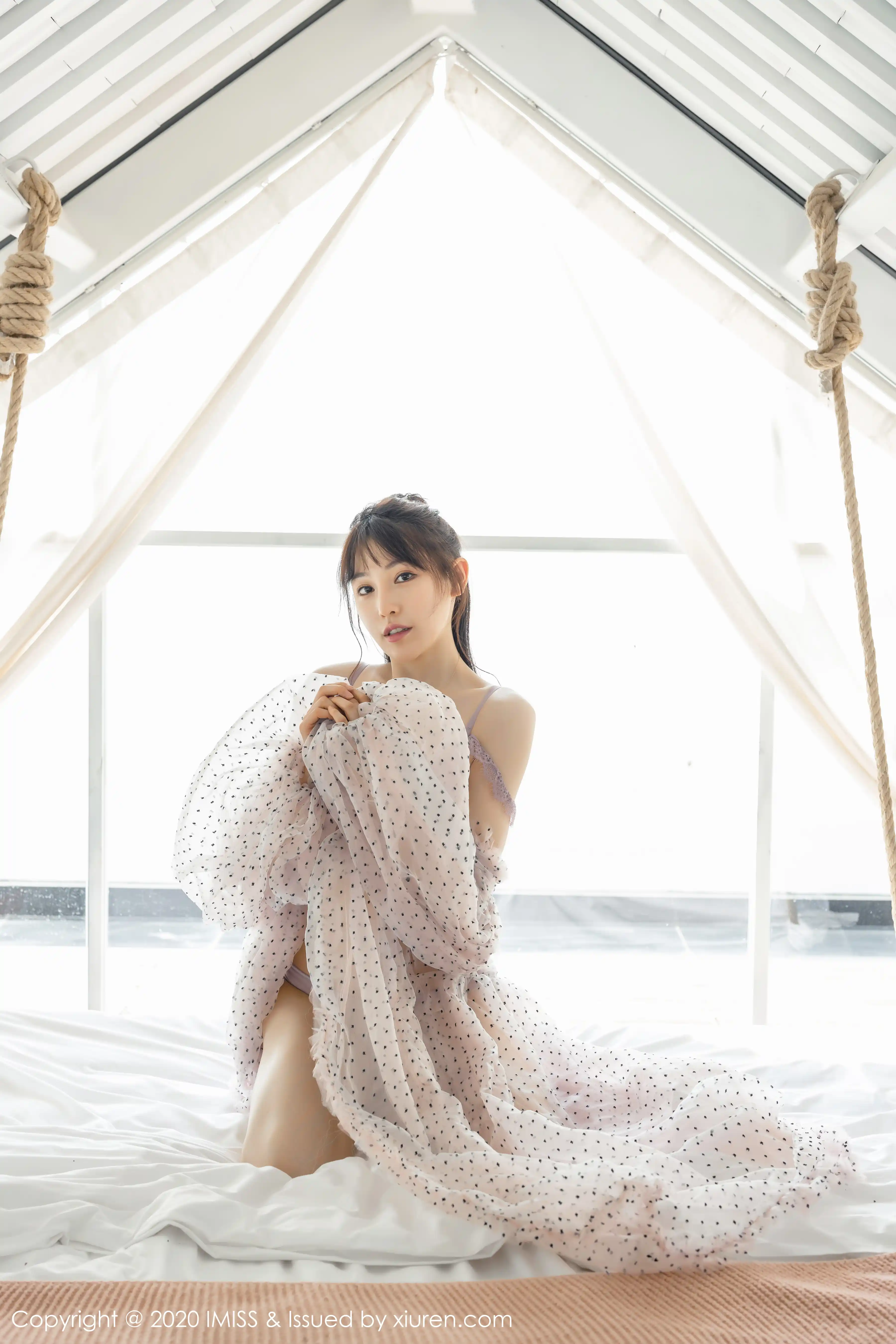 IMISS爱蜜社 2020.04.07 Vol.457 Lynn刘奕宁 [52+1P134M] - 第2张