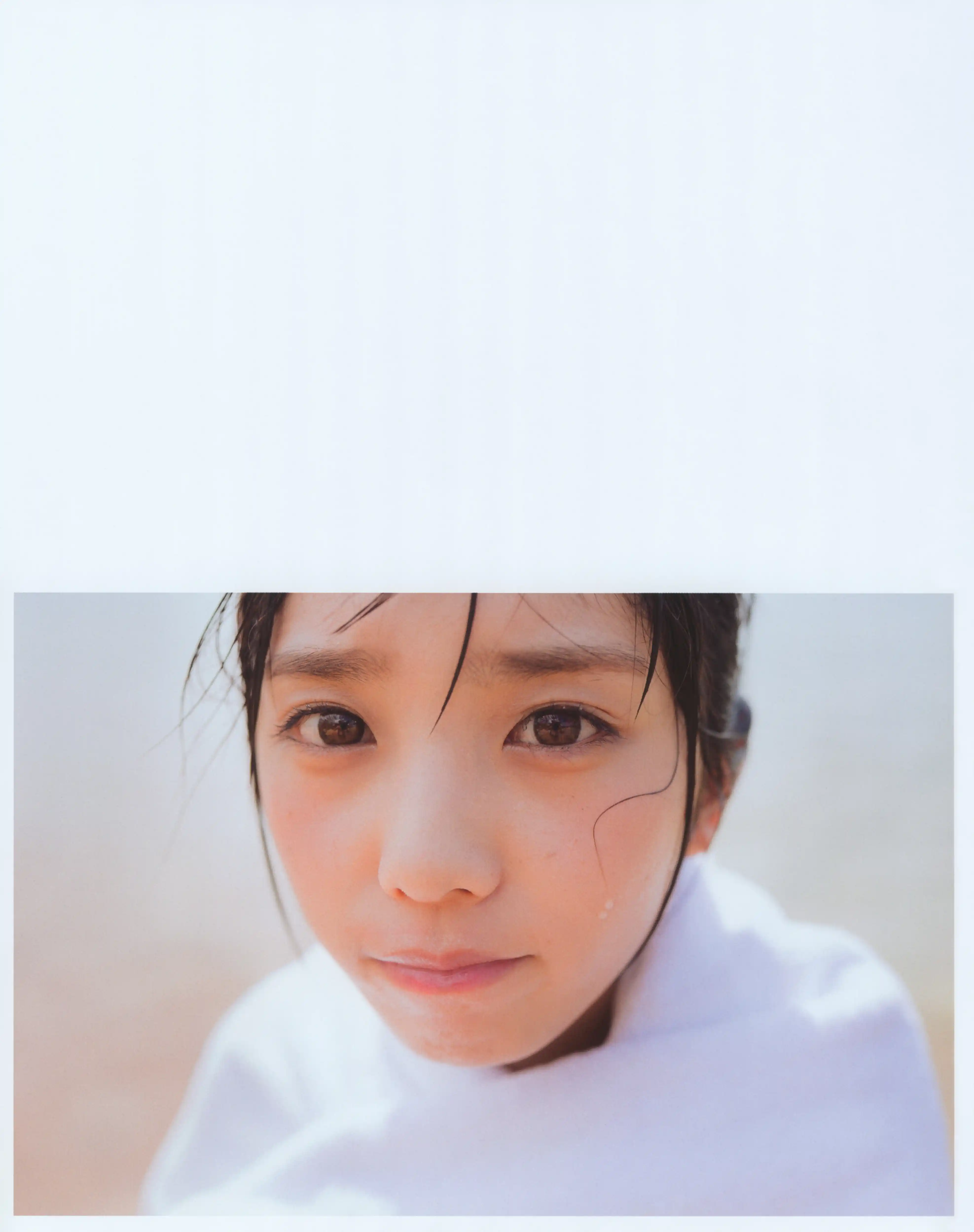 乃团无损 2017.12.26 乃木坂46 与田祐希ファースト写真集『日向の温度』 [110P 889.17 MB] - 第4张