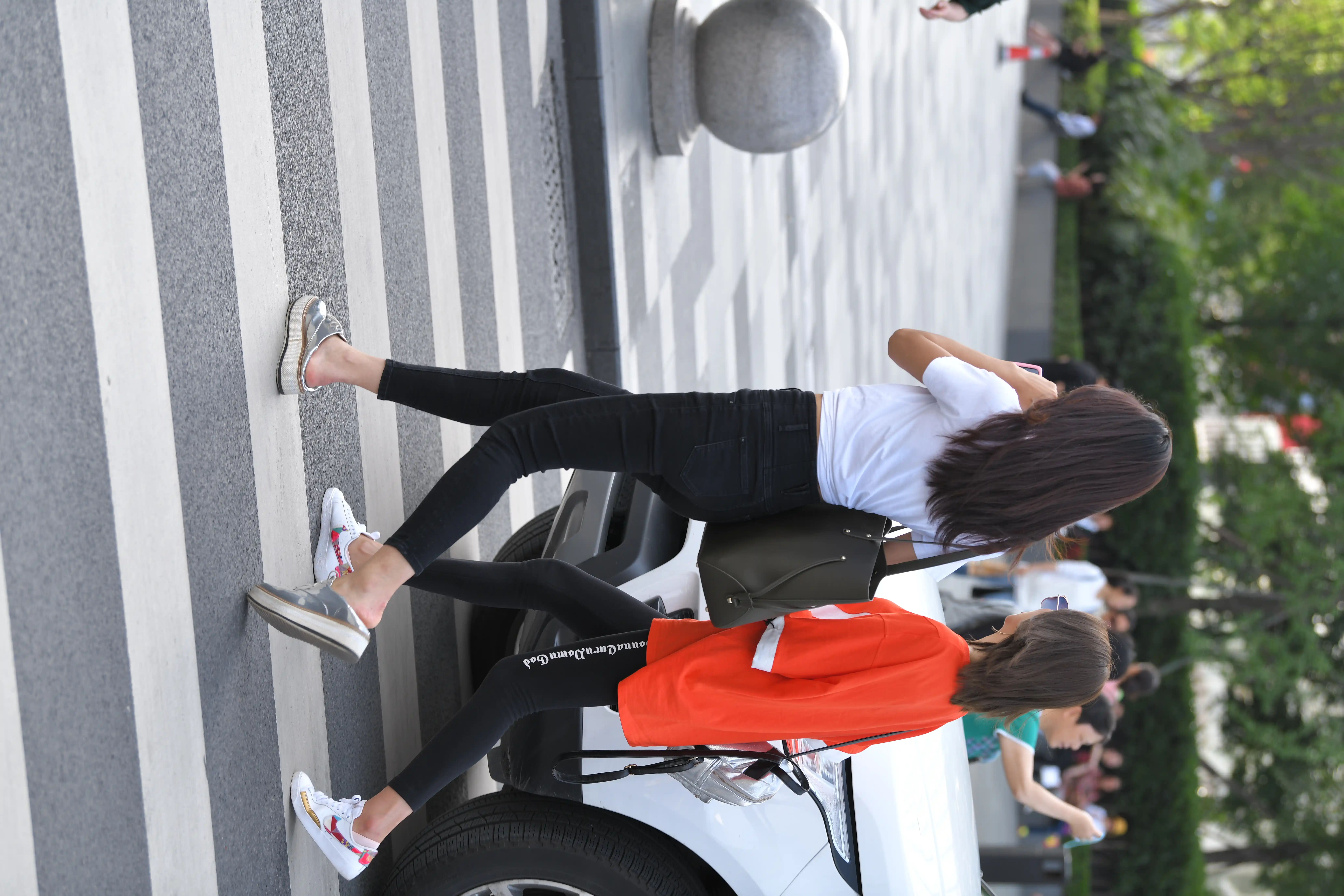 精选街拍 NO.128 黑色紧牛小姐姐套图 [104P 1.39 GB] - 第3张