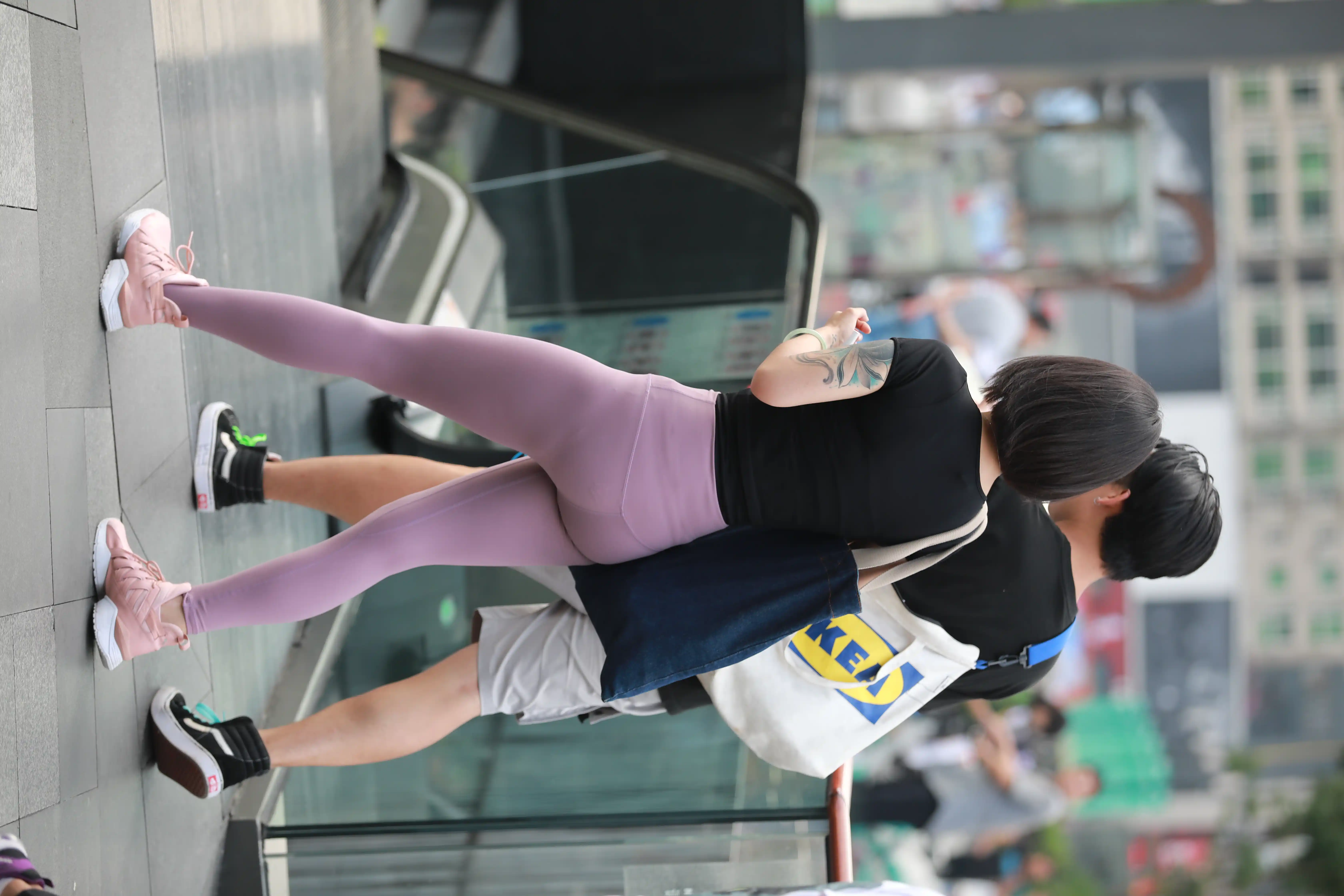 精选街拍 NO.137 很久没见这么紧的了，依然那么陶醉 [107P 811.99 MB] - 第1张