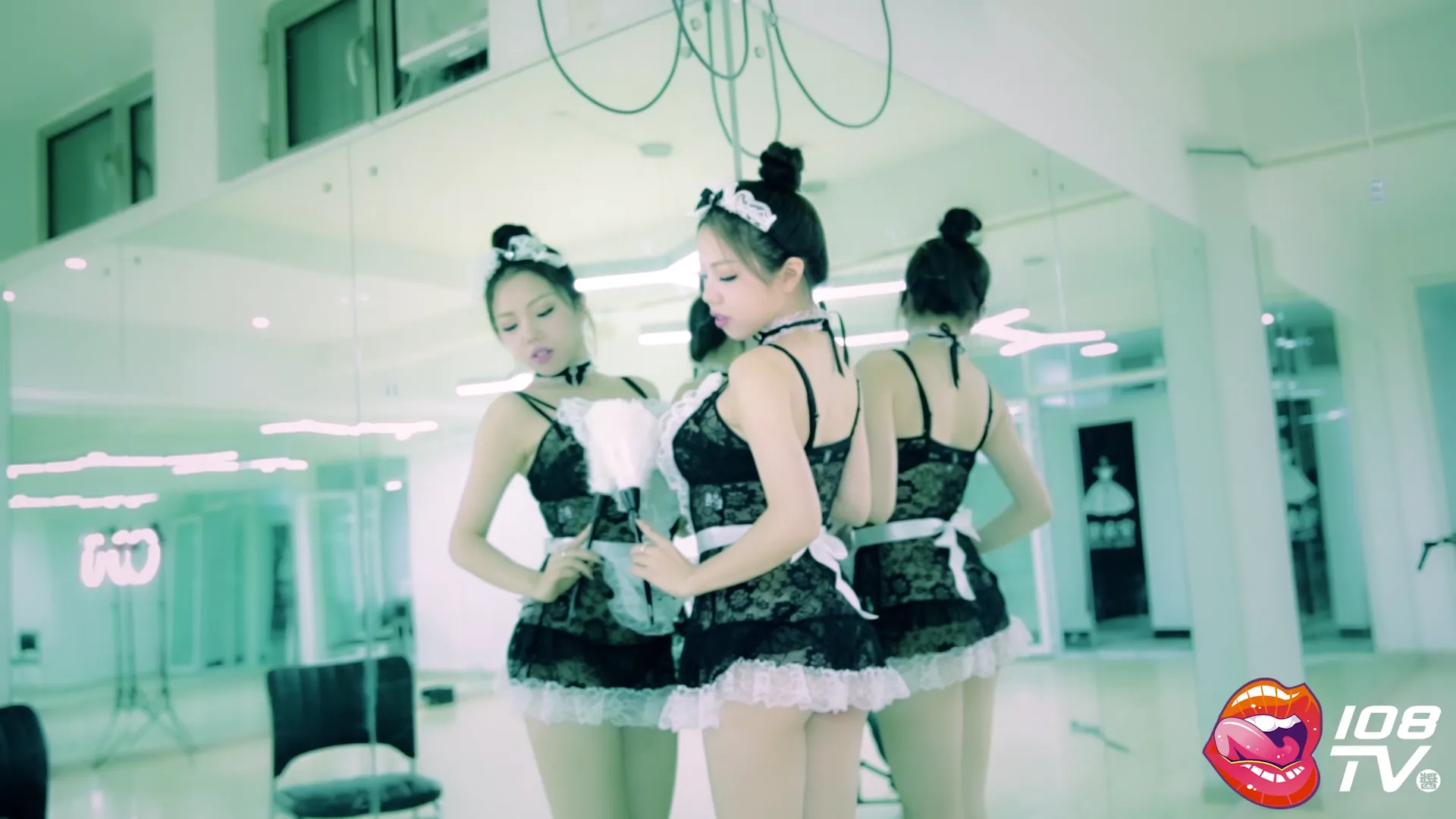 [108TV酱] 064 写真系列 2016.09.01 妮小妖-女仆黑丝诱惑 [1V 417M] - 第3张