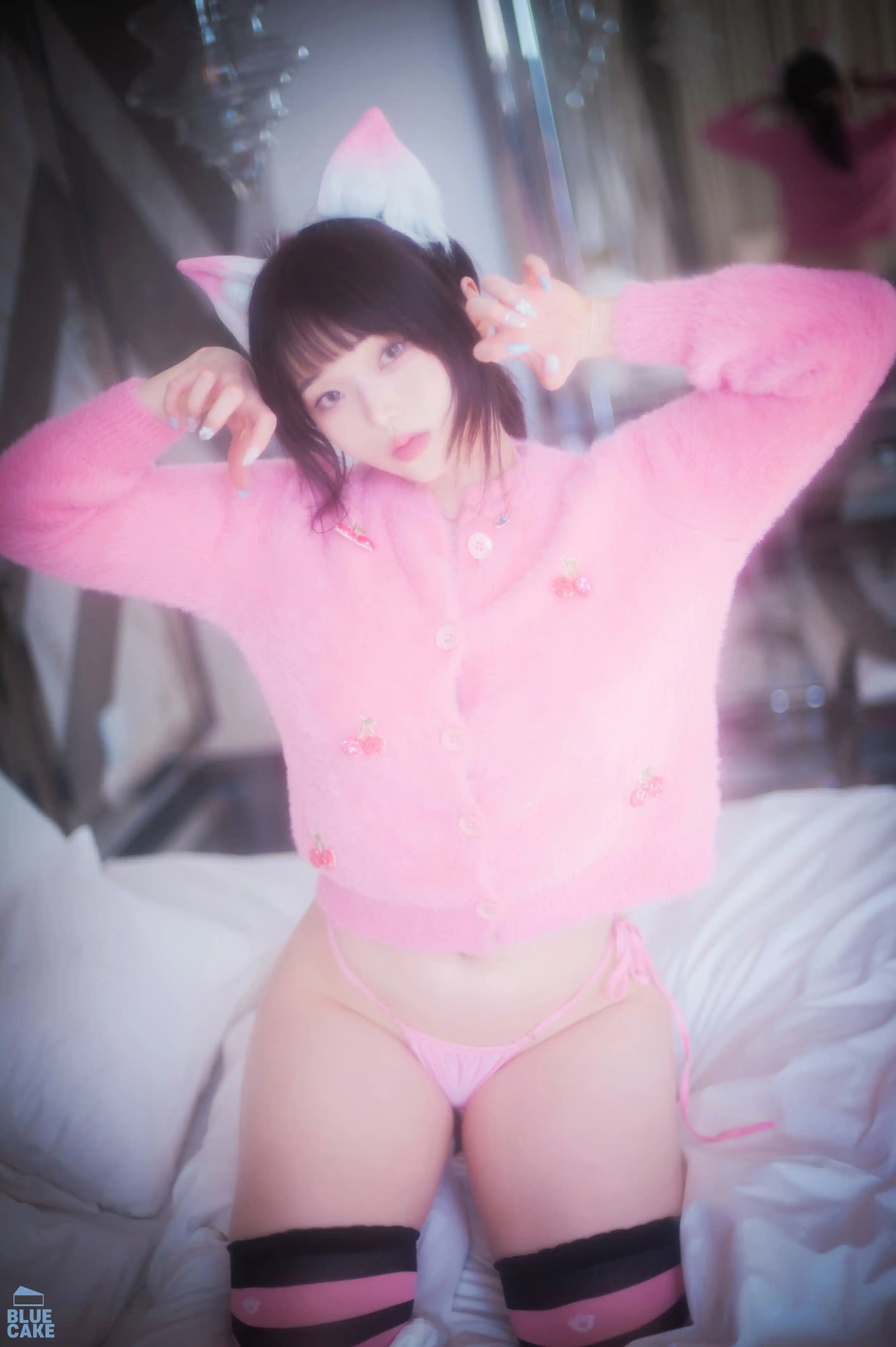 BLUECAKE Vol.0031 Bambi - NaughtyCats [169P 789MB]