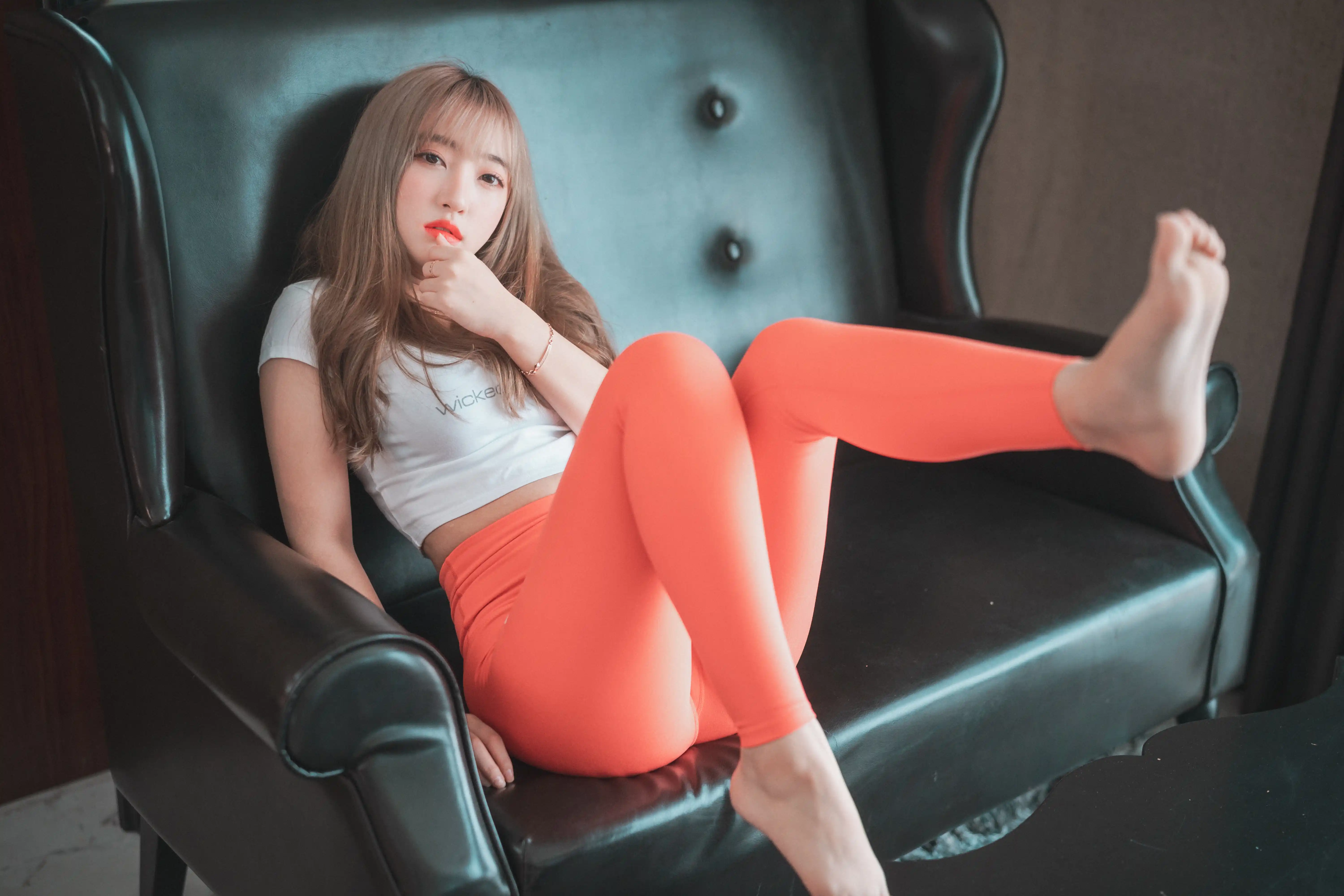 DJAWA Photo Vol.0100 HaNari (하나리) Red Orange & Cool Mint [50P 523MB]