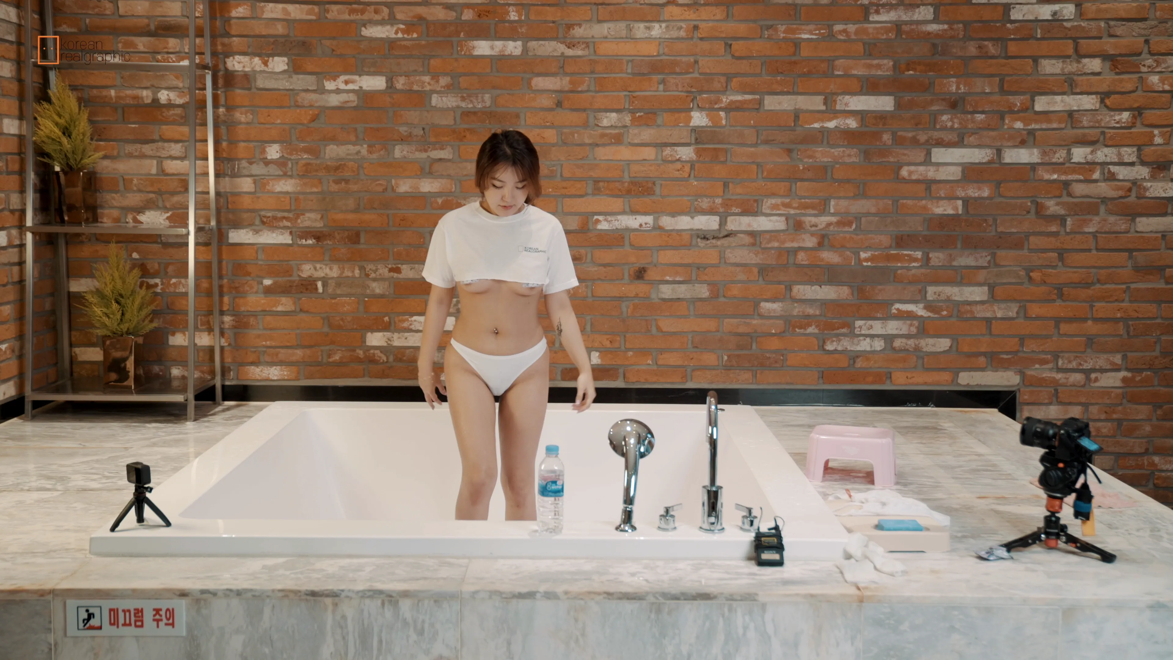 023_Korean Realgraphic NO.042 hand wash [62P+4V／10GB] - 第14张