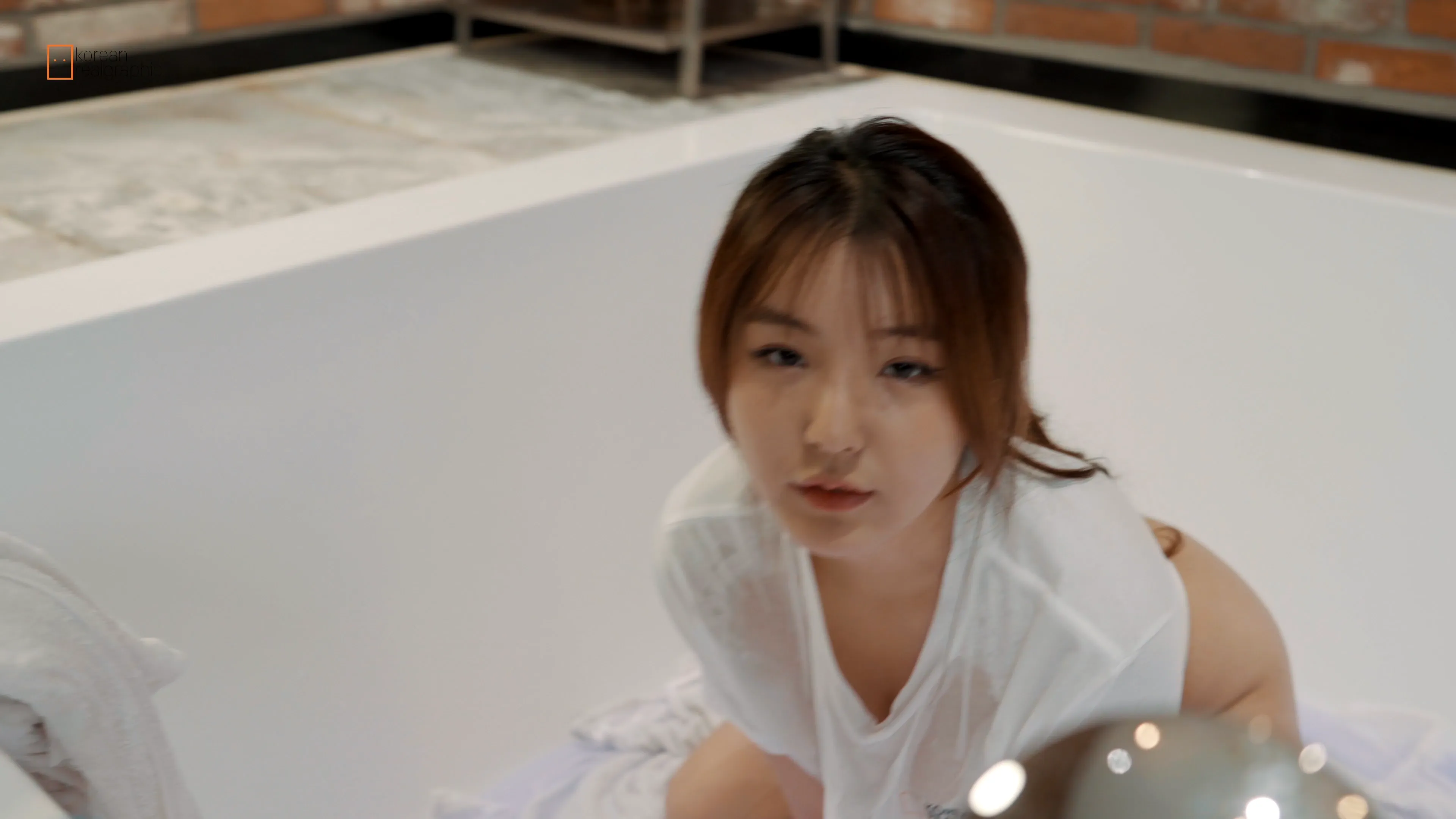 023_Korean Realgraphic NO.042 hand wash [62P+4V／10GB]