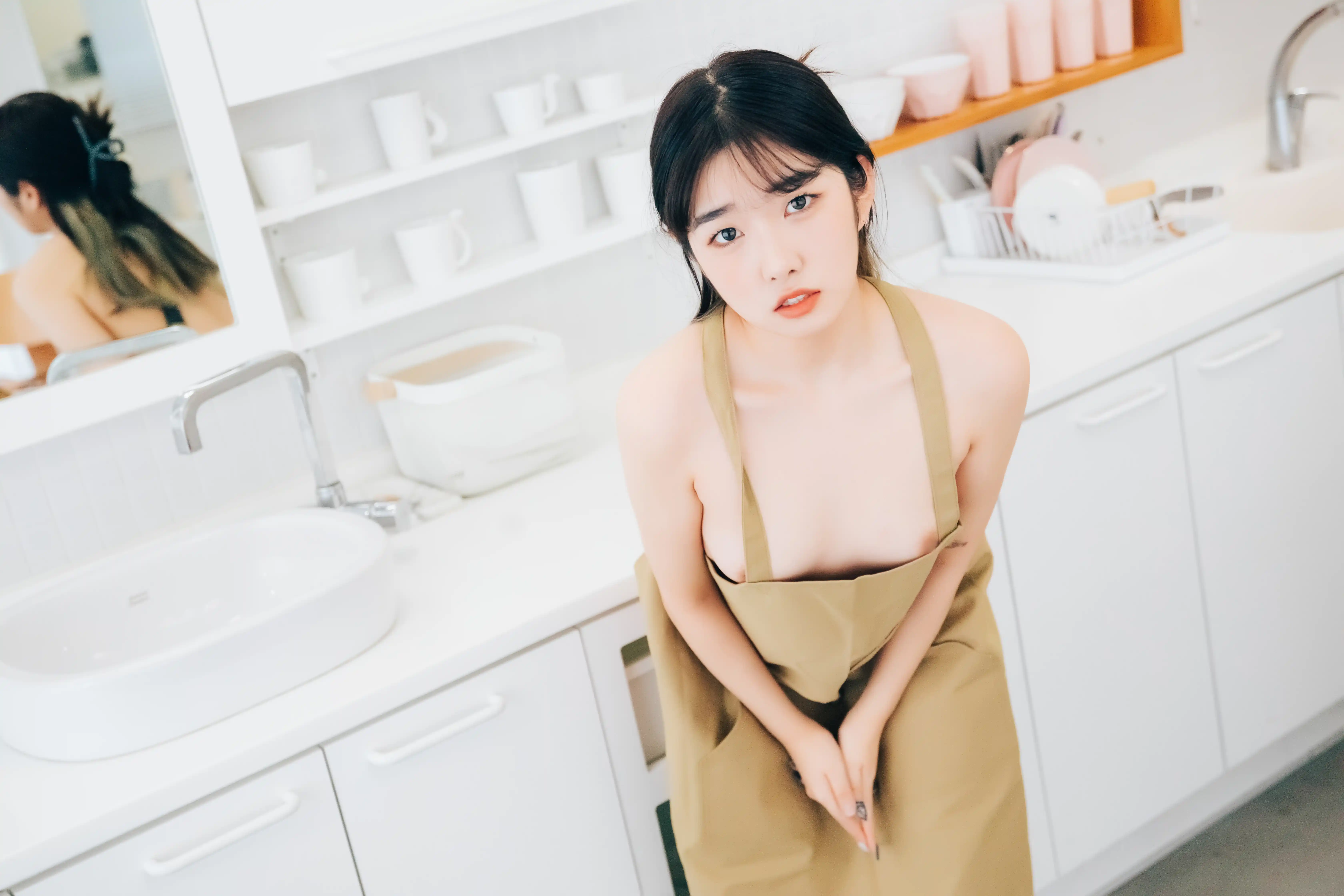 028_Loozy SonSon Nude Apron [111P 1.42GB] - 第4张