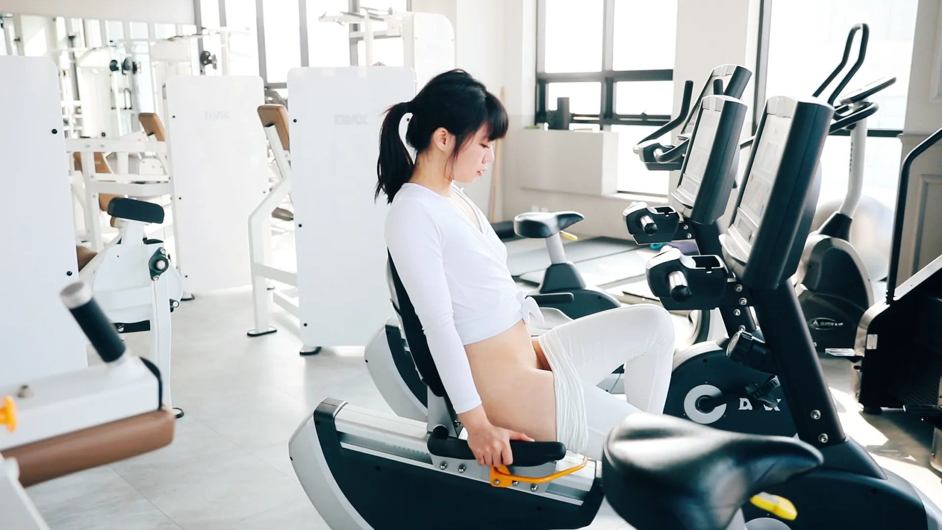 046_Loozy Kissme Strip Fitness + Video [85P+7V-639MB] - 第15张